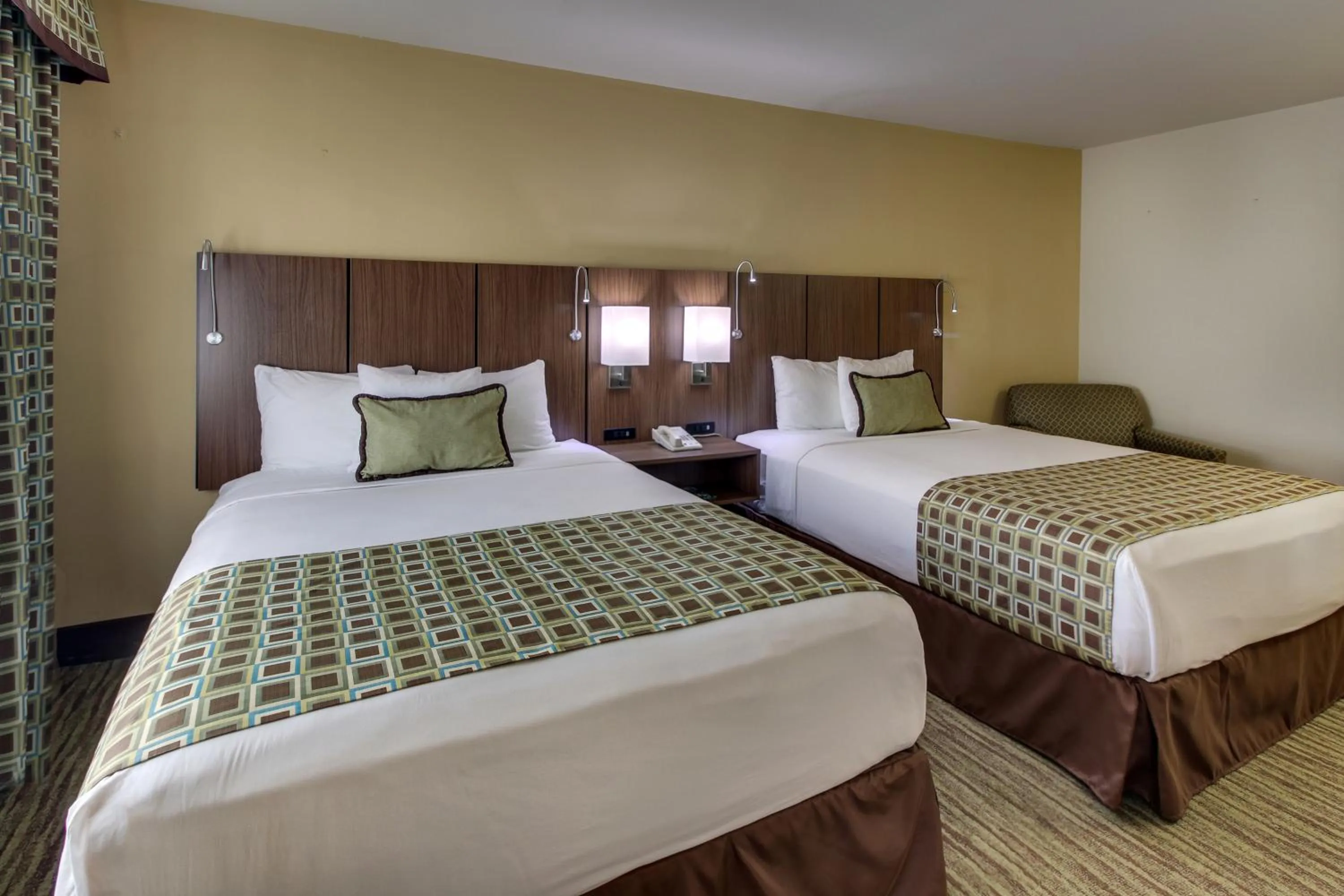 Photo of the whole room, Bed in The Stevenson Monterey