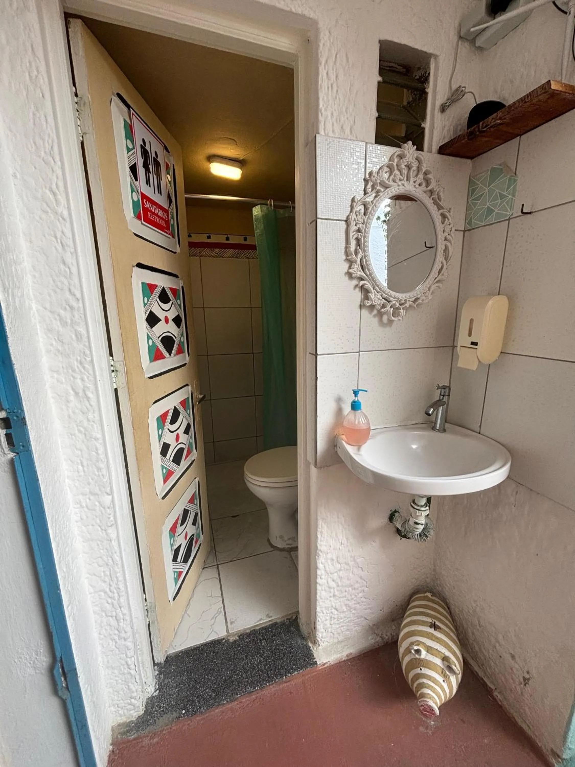 Shower in Zili Pernambuco - Hostel Pousada