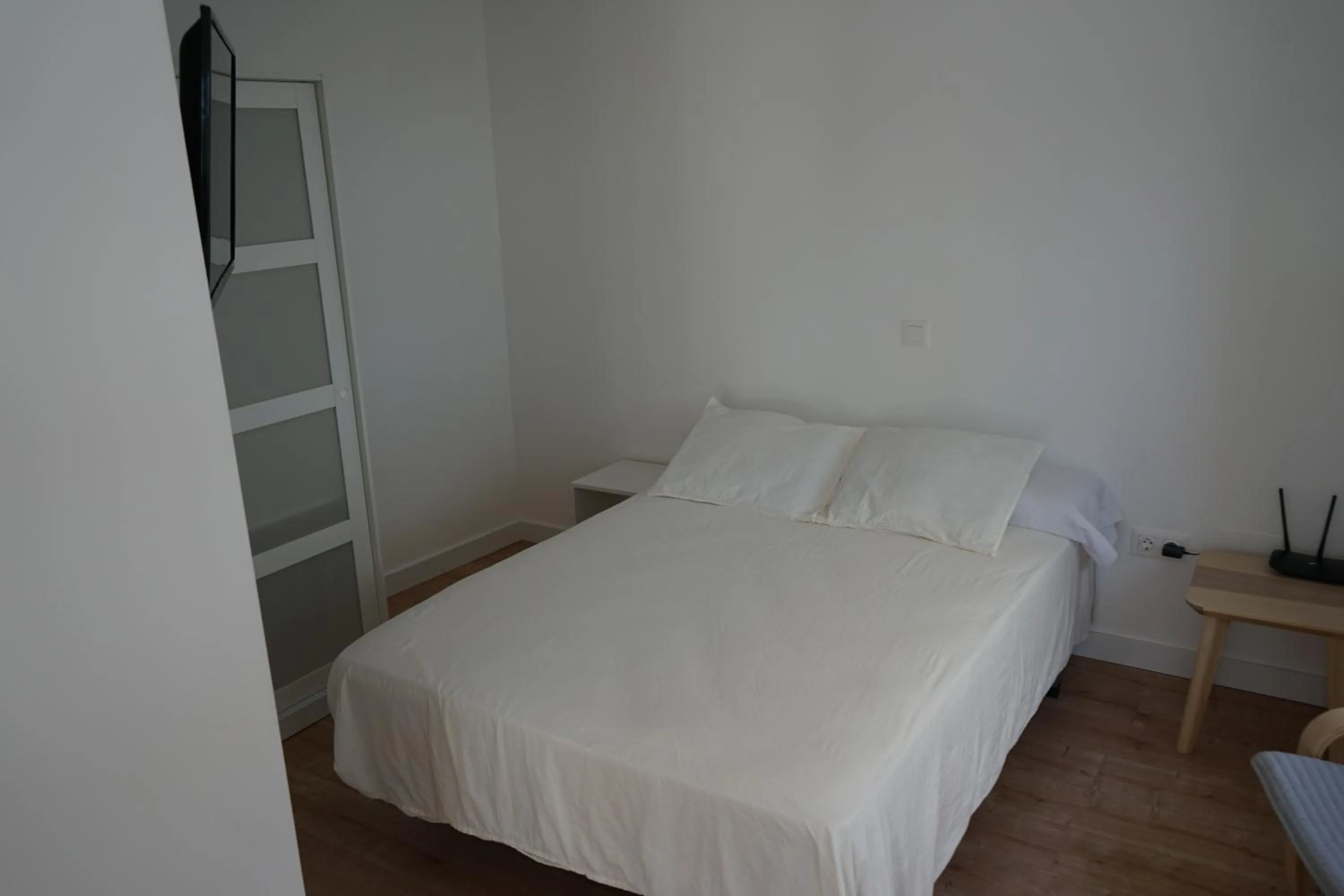 Bedroom, Bed in Pescadors Apartamentos TRG