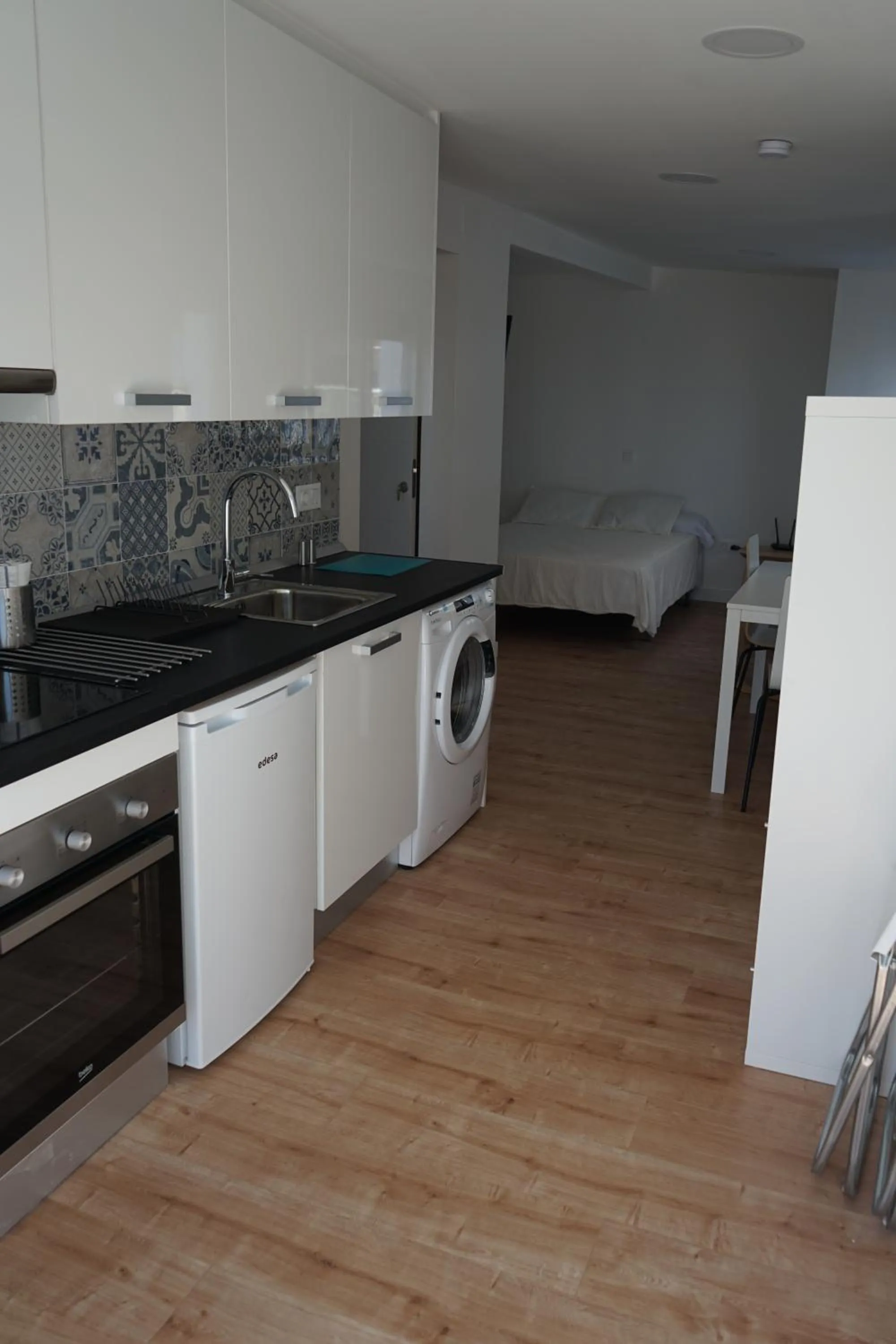 Kitchen or kitchenette in Pescadors Apartamentos TRG