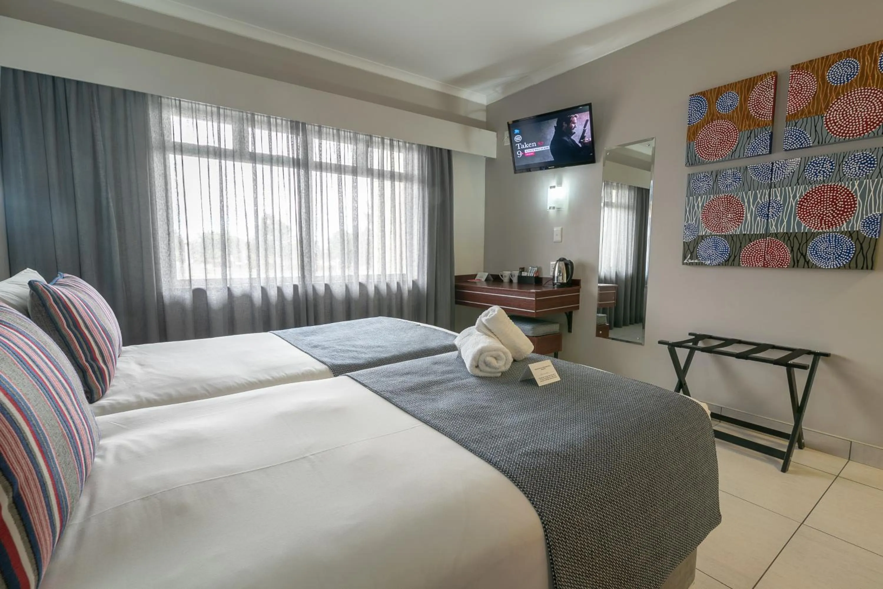 Bed in Hotel Savoy and Conference Centre