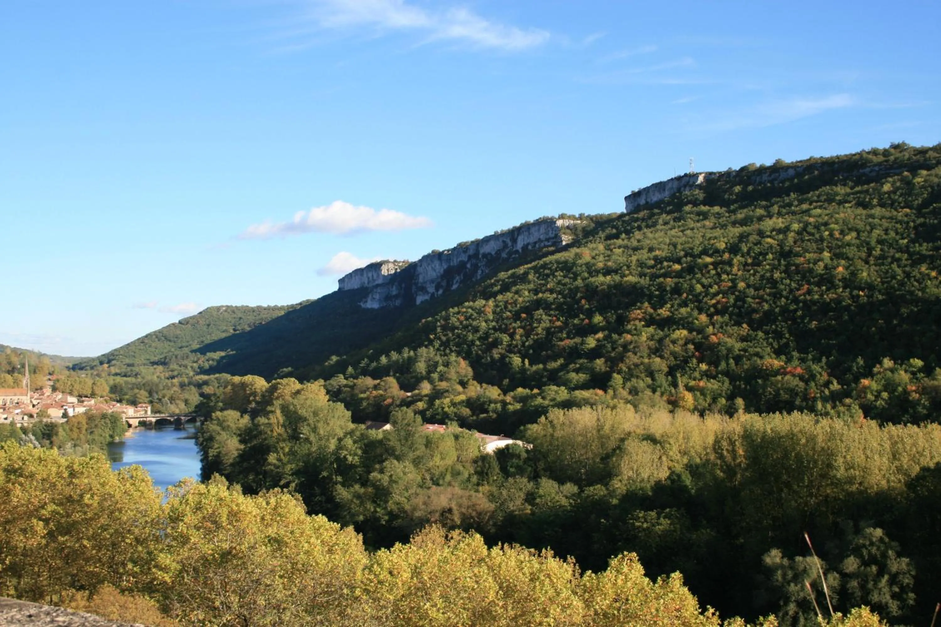 Area and facilities in Domaine de Cadenne