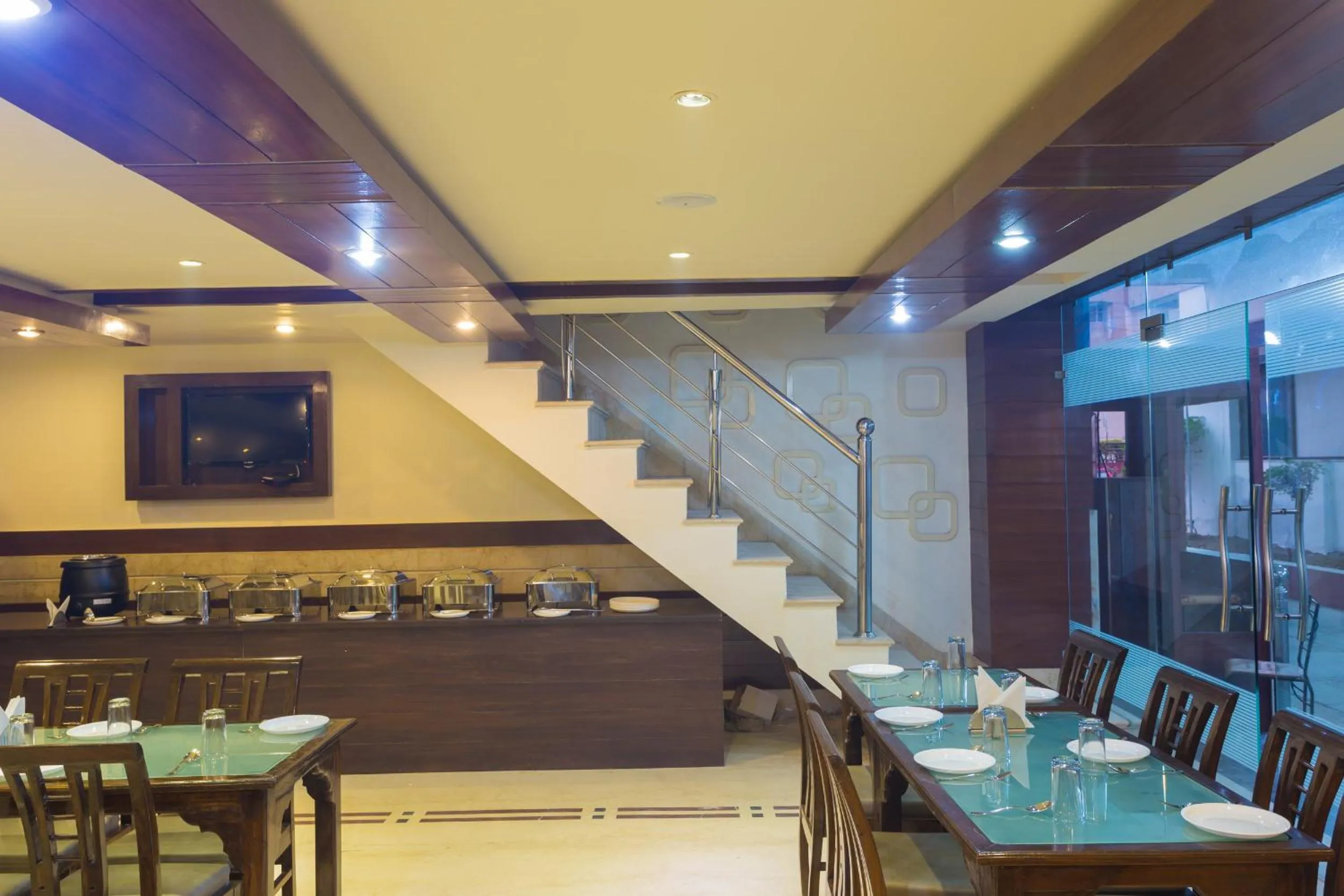 Restaurant/places to eat in Ginger Katra