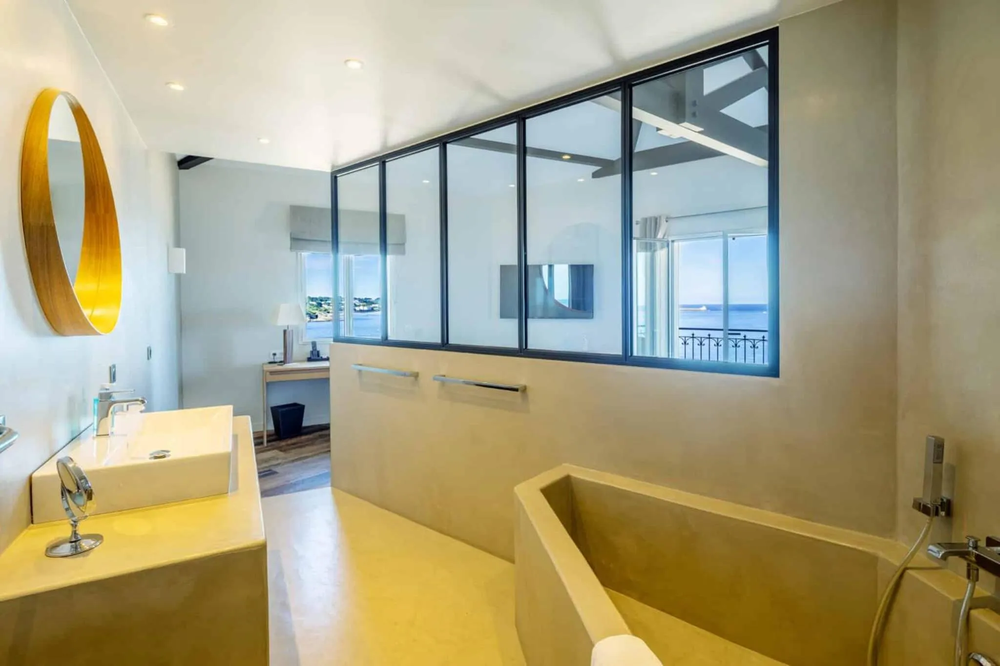 Hôtel de la Plage - Saint Jean de Luz