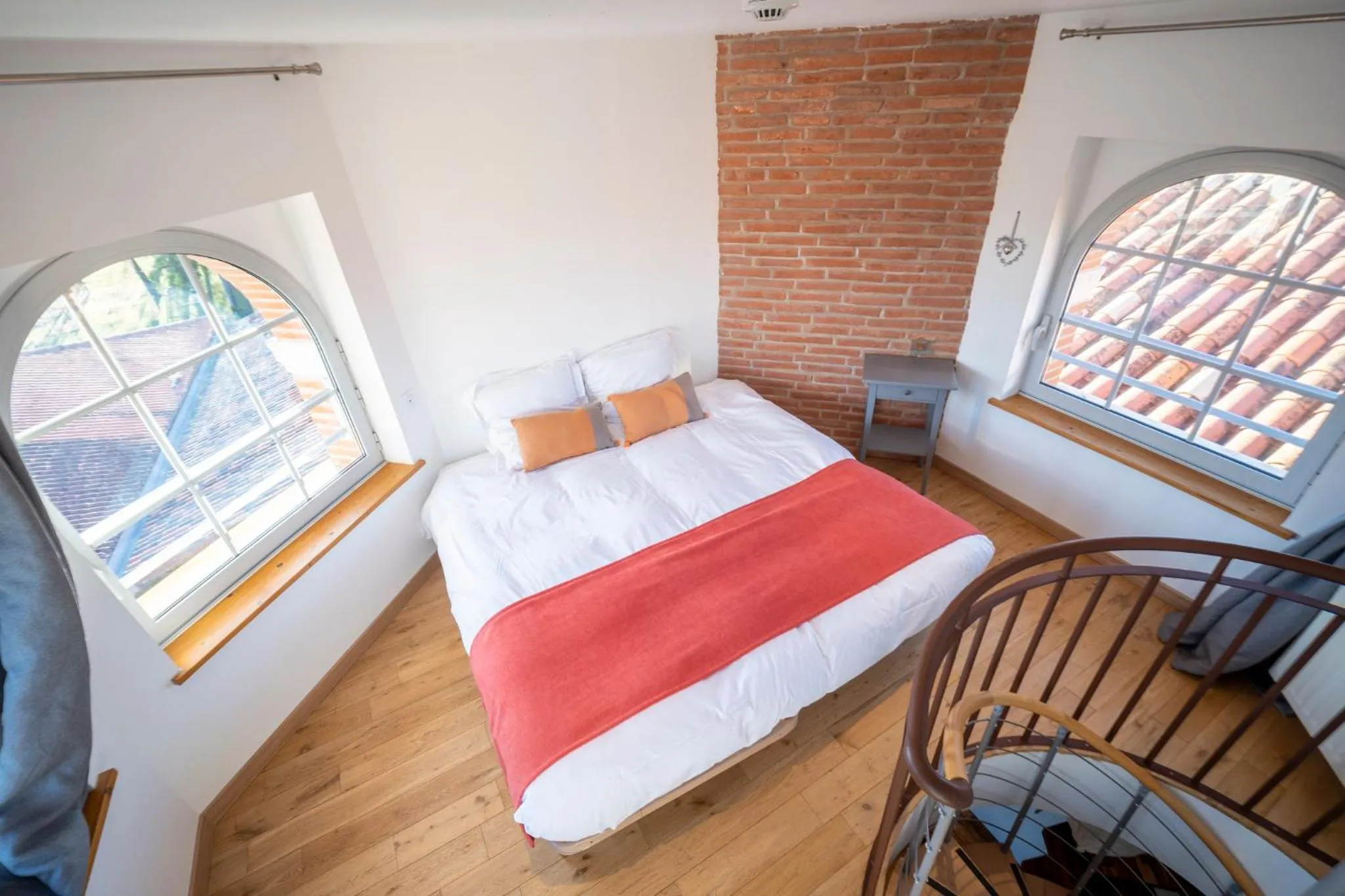 Photo of the whole room, Bed in Château de Loubéjac