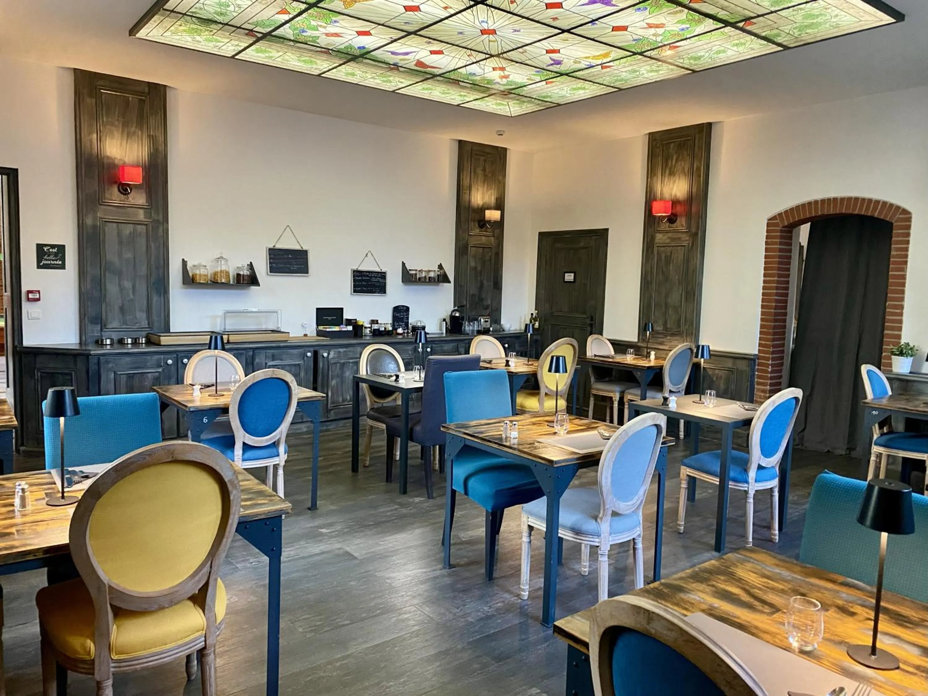 Restaurant/places to eat in Château de Loubéjac