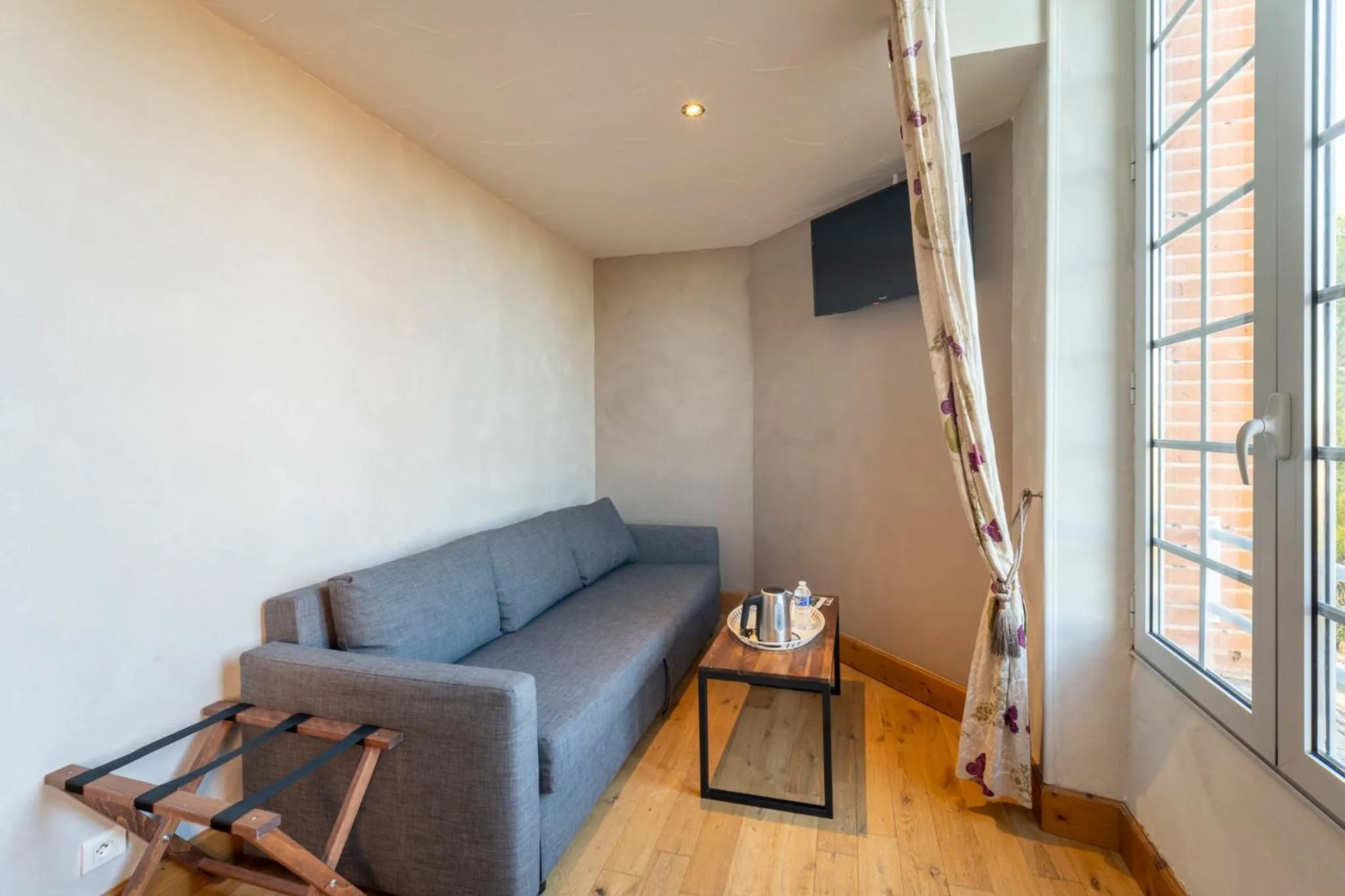 Seating area in Château de Loubéjac