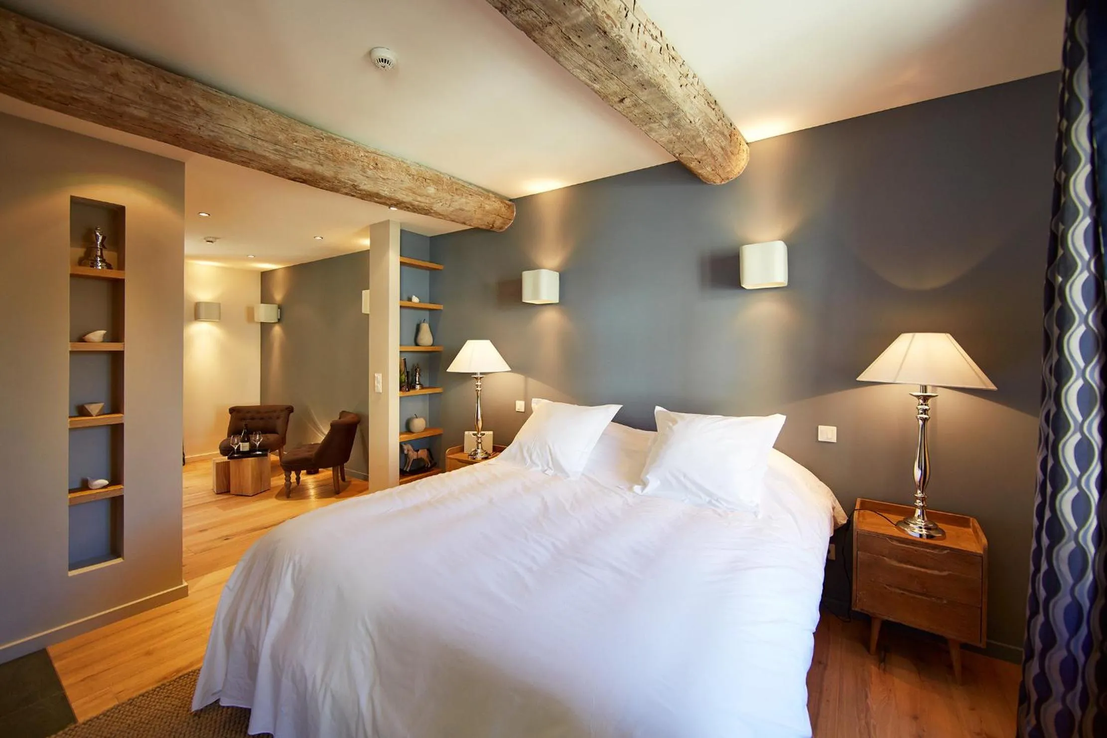 Les Chambres de l'Oustalet, Chambres d'hôtes et Restaurant étoilé