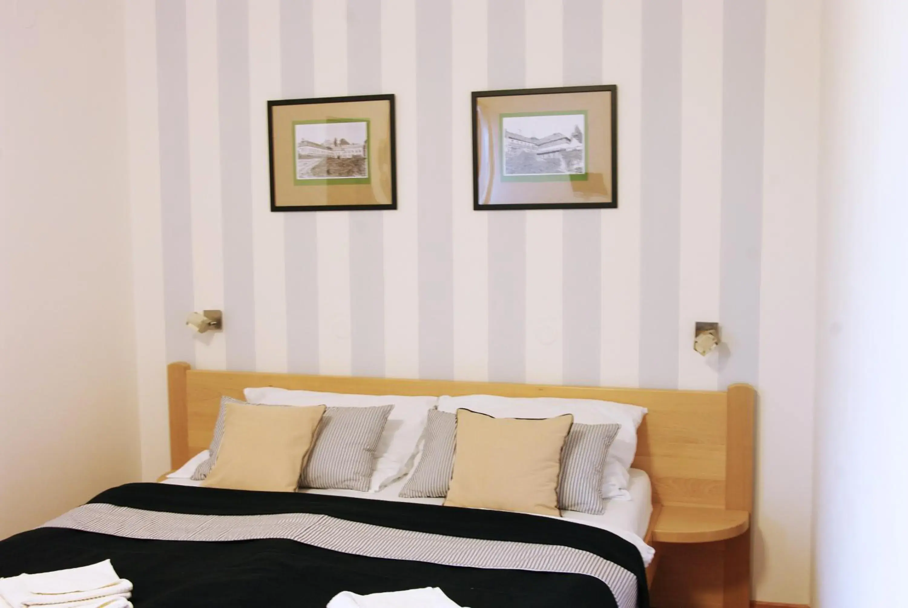 Two Connecting Double Rooms in Švihák lázeňský Two Connecting Double Rooms in Švihák lázeňský