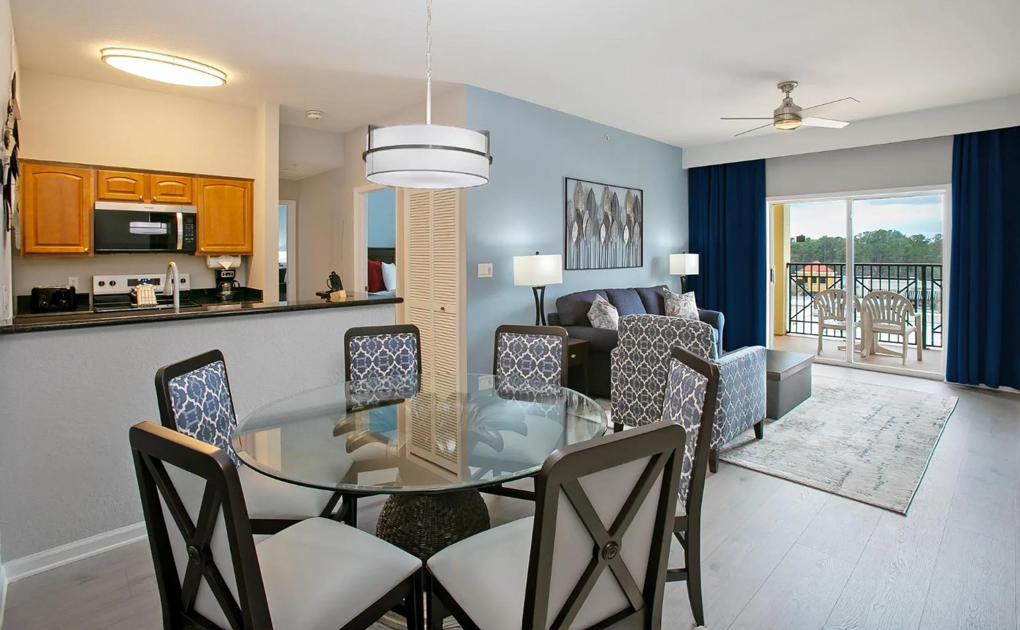 Dining area in Lake Buena Vista Resort Village and Spa, Near Disney