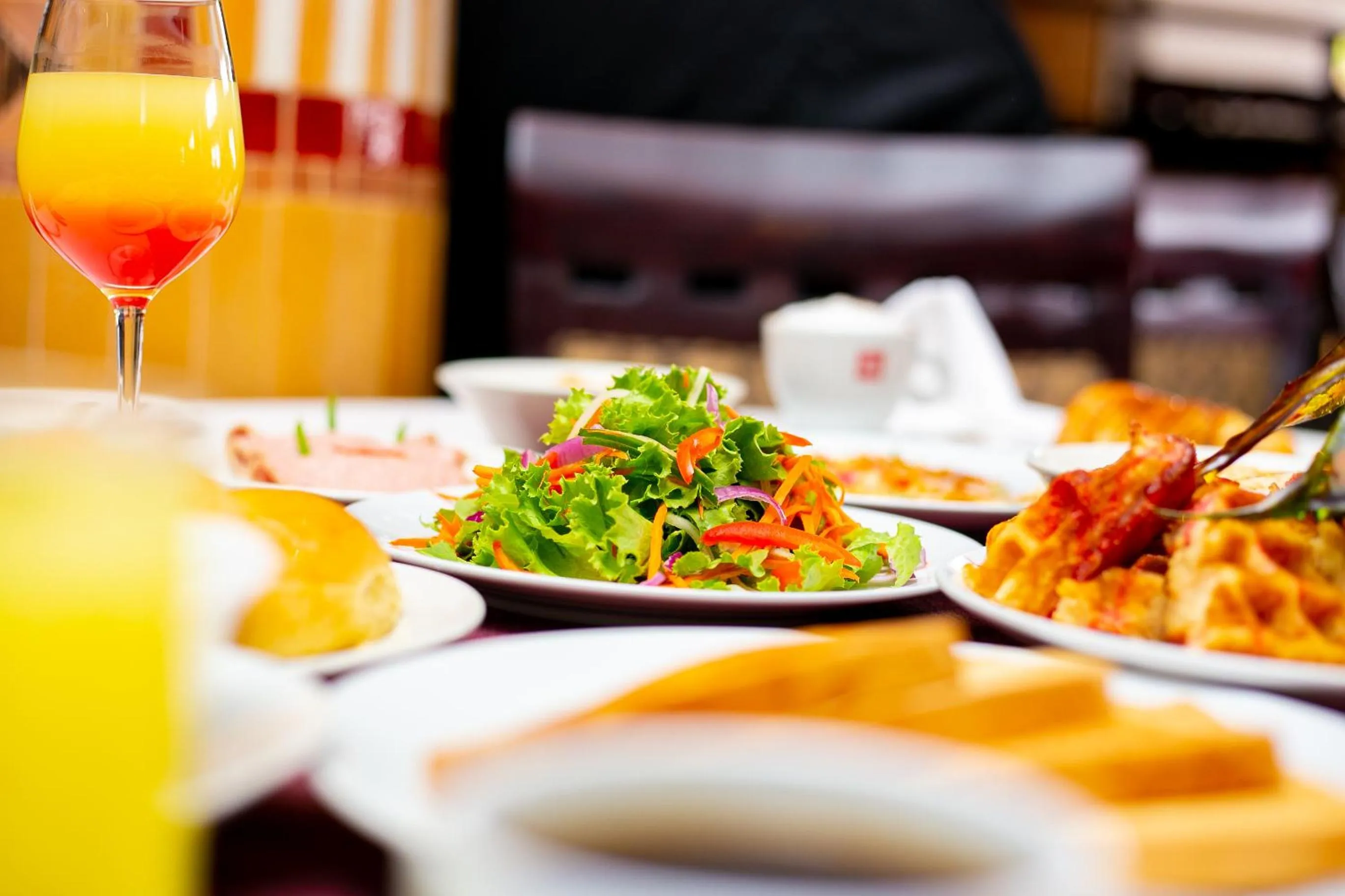 Food and drinks in The African Regent Hotel