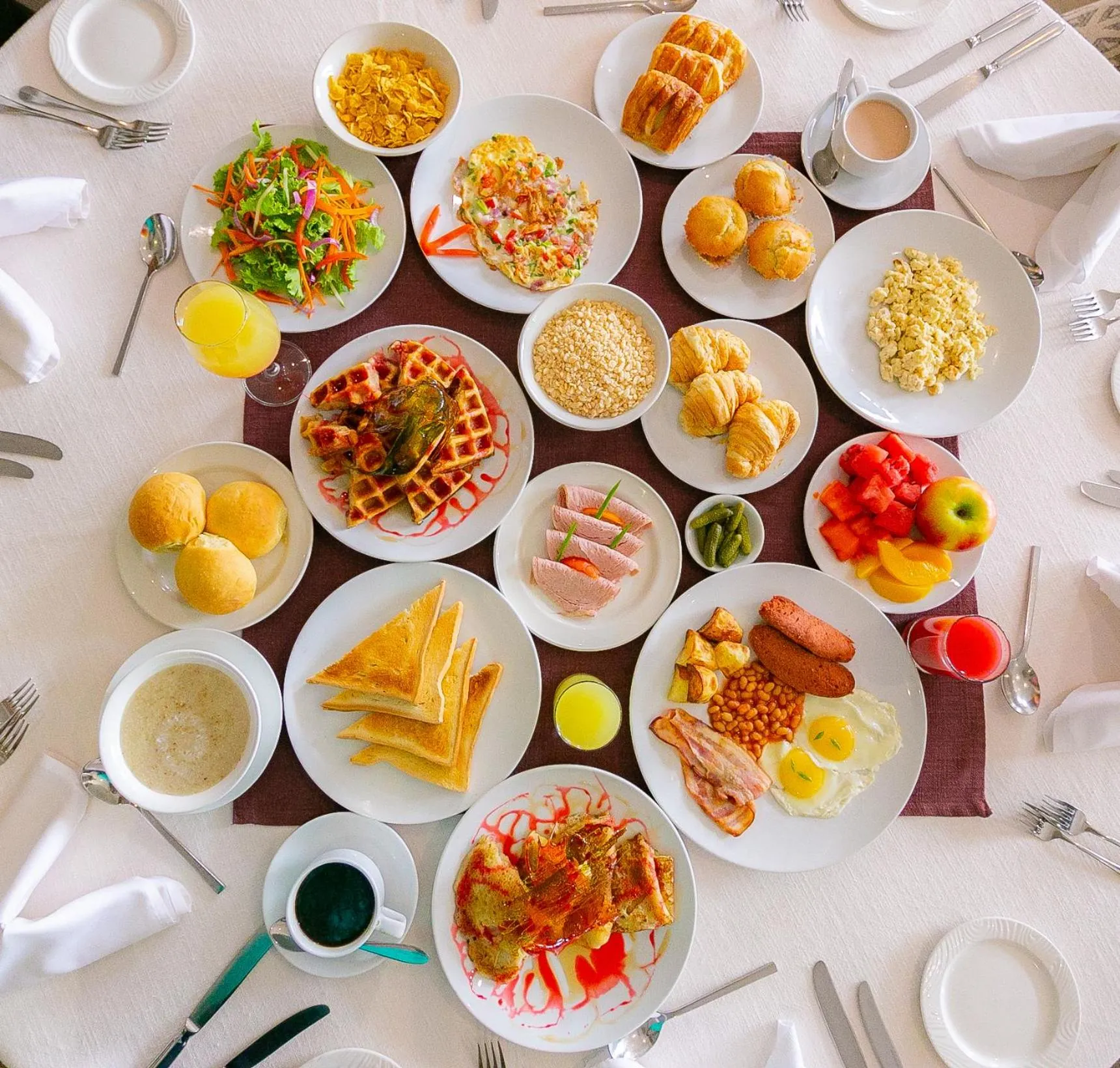 Food and drinks in The African Regent Hotel