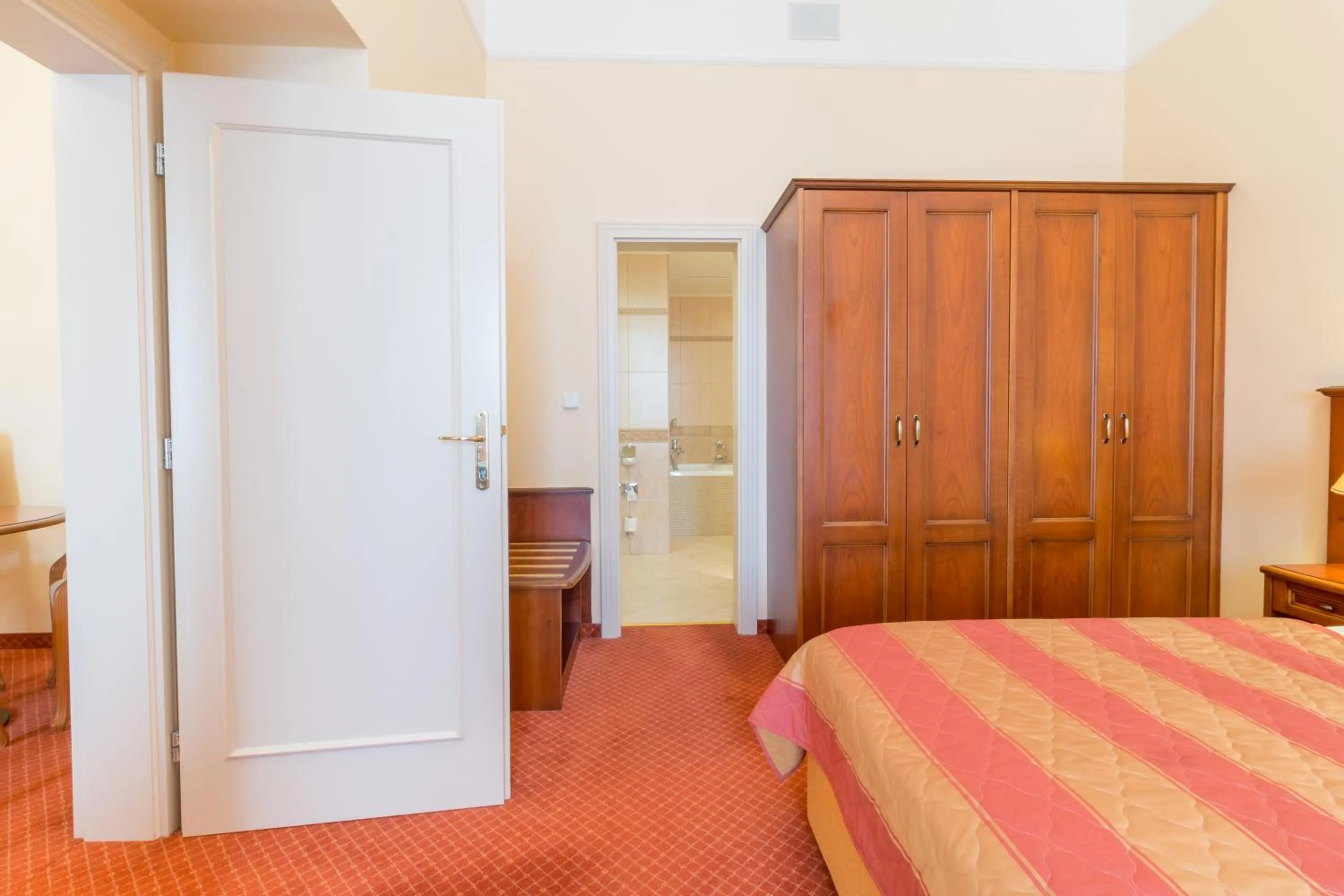 Photo of the whole room, Bed in Ensana Centrální Lázně - Maria Spa