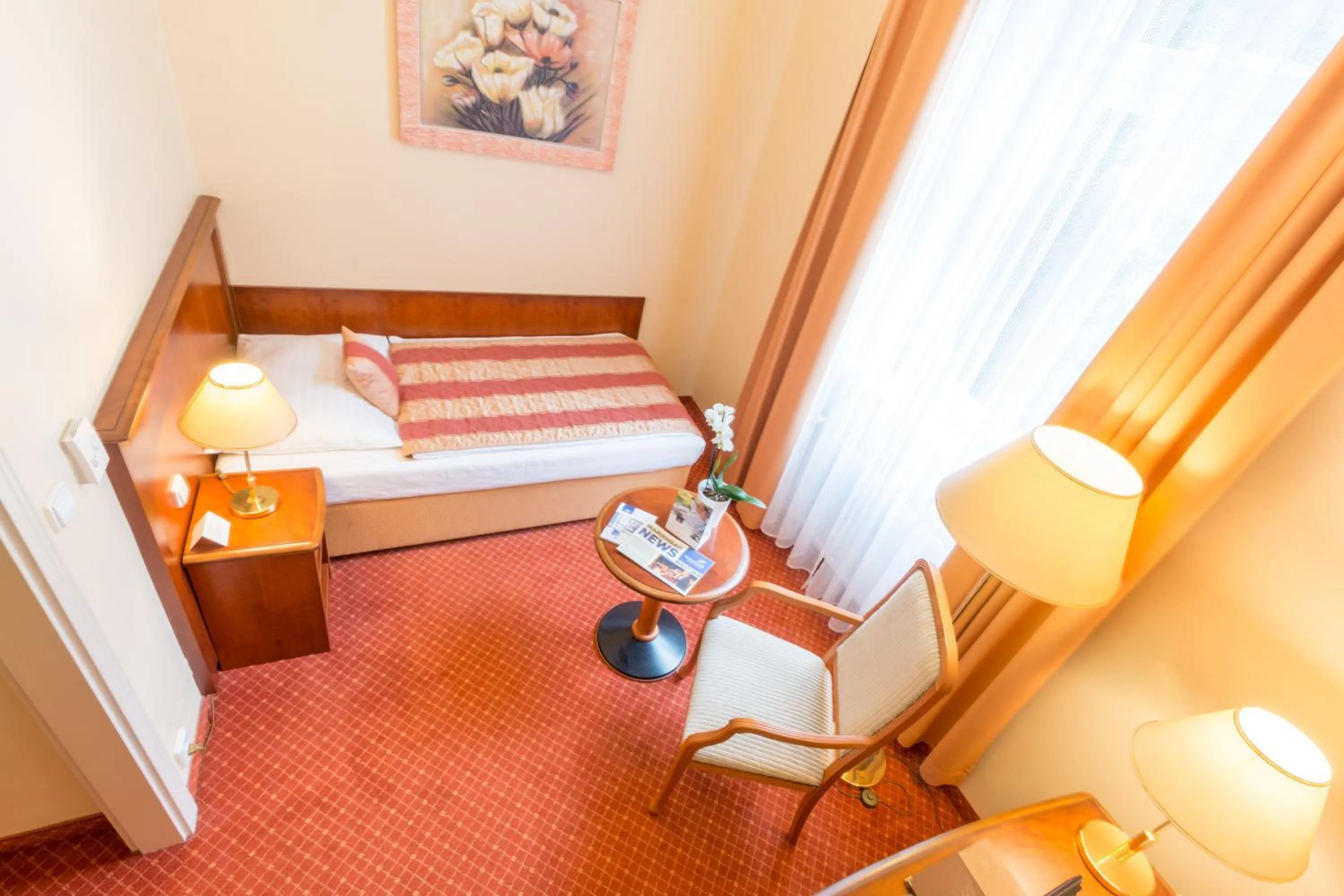 Living room, Bed in Ensana Centrální Lázně - Maria Spa