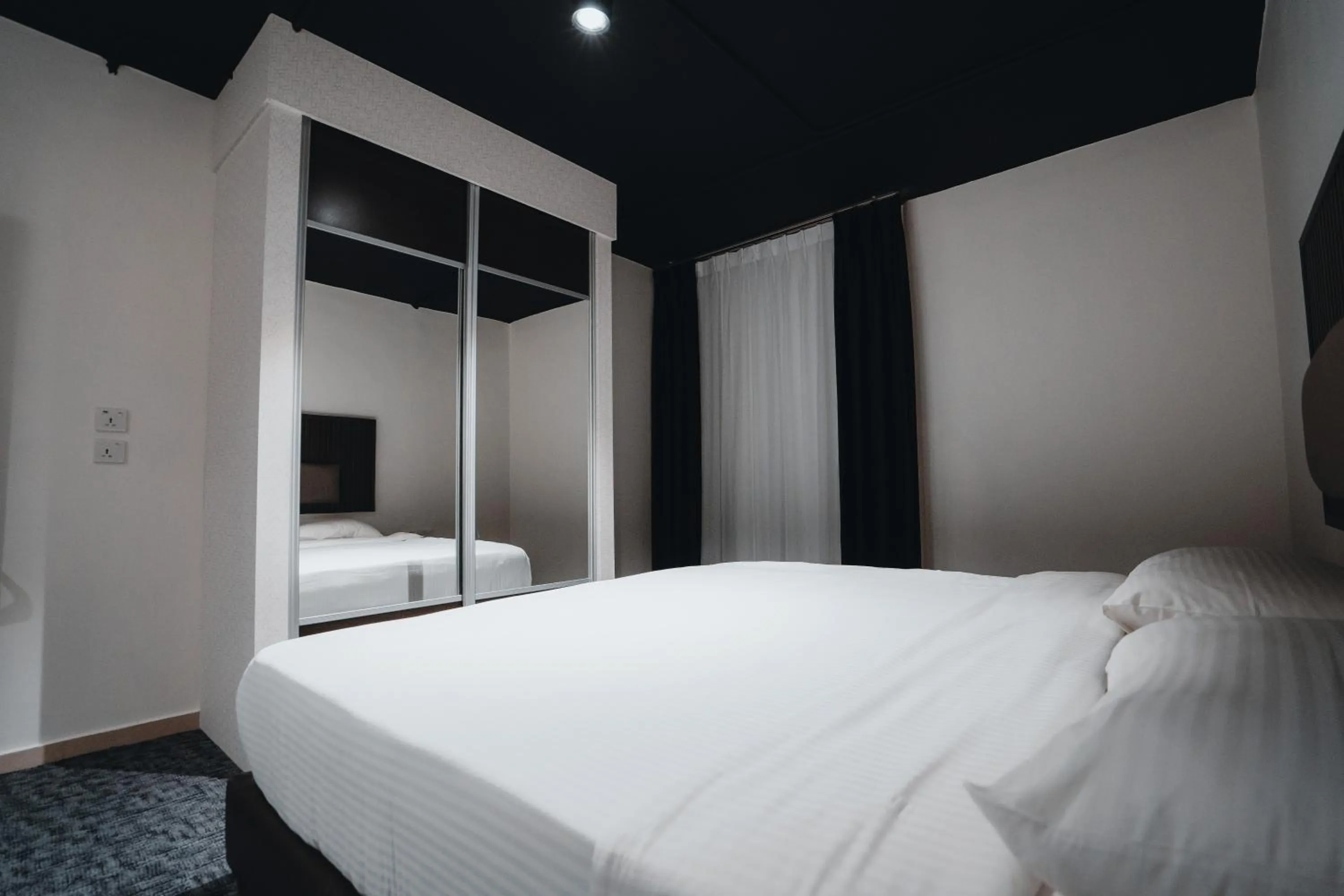 Bed in Diamond Hotel