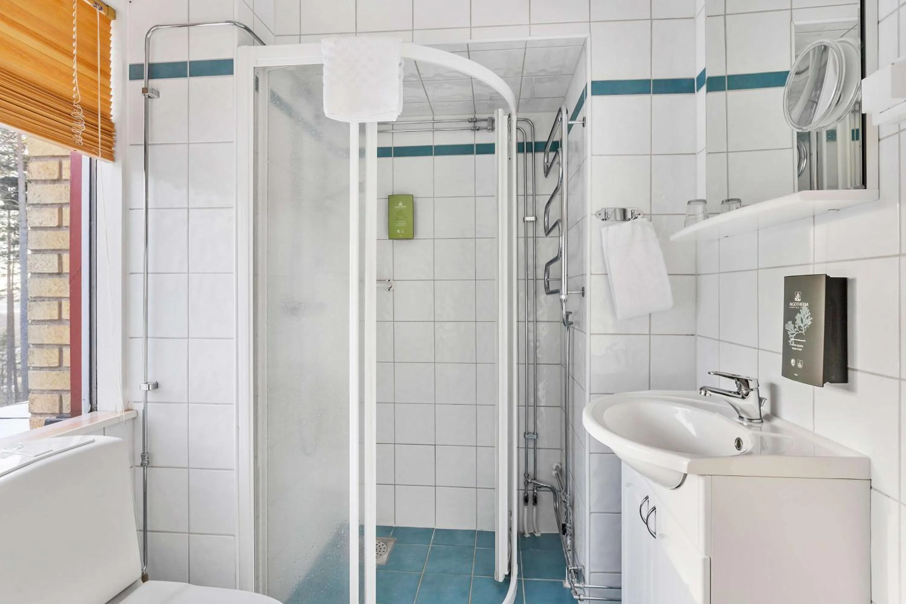 Bathroom in Hotel Malmkoping, BW Signature Collection