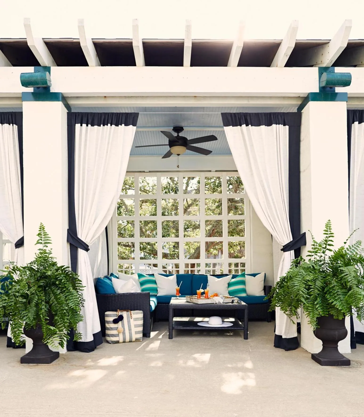 Swimming pool in Wild Dunes Resort - Sweetgrass Inn and Boardwalk Inn