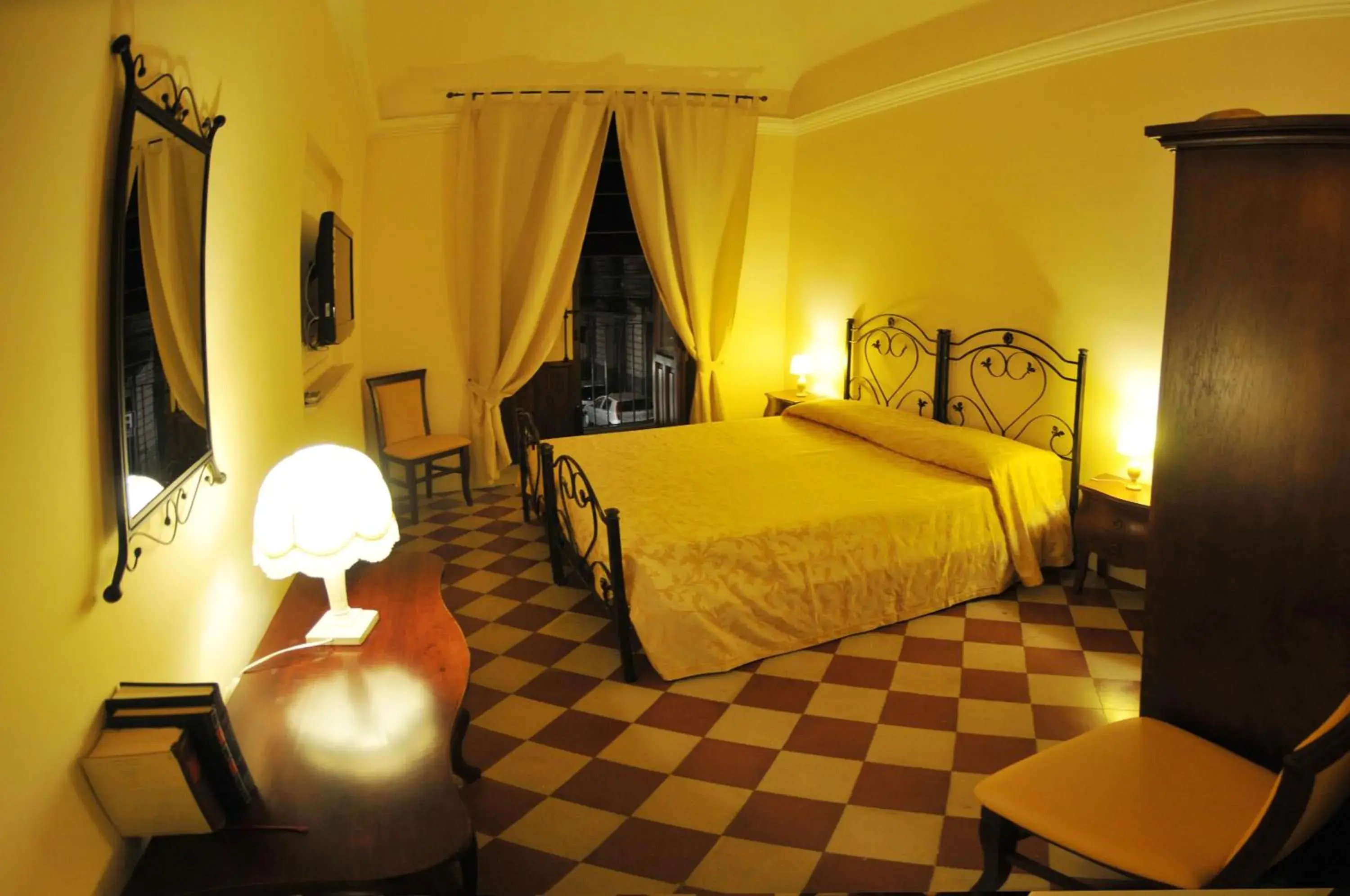 Double or Twin Room - single occupancy in Al Duomo Inn Double or Twin Room - single occupancy in Al Duomo Inn