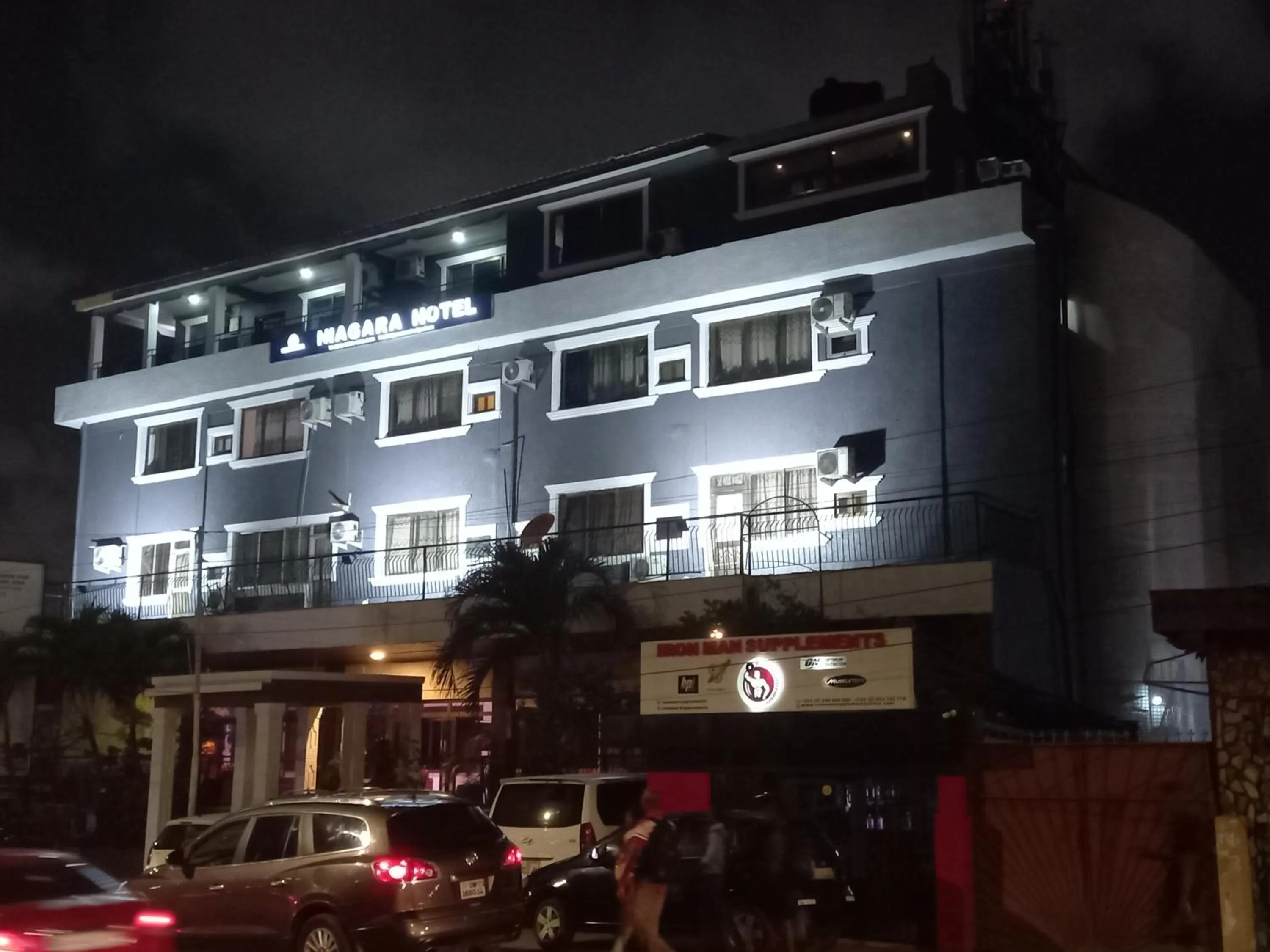 Night in Niagara Hotel