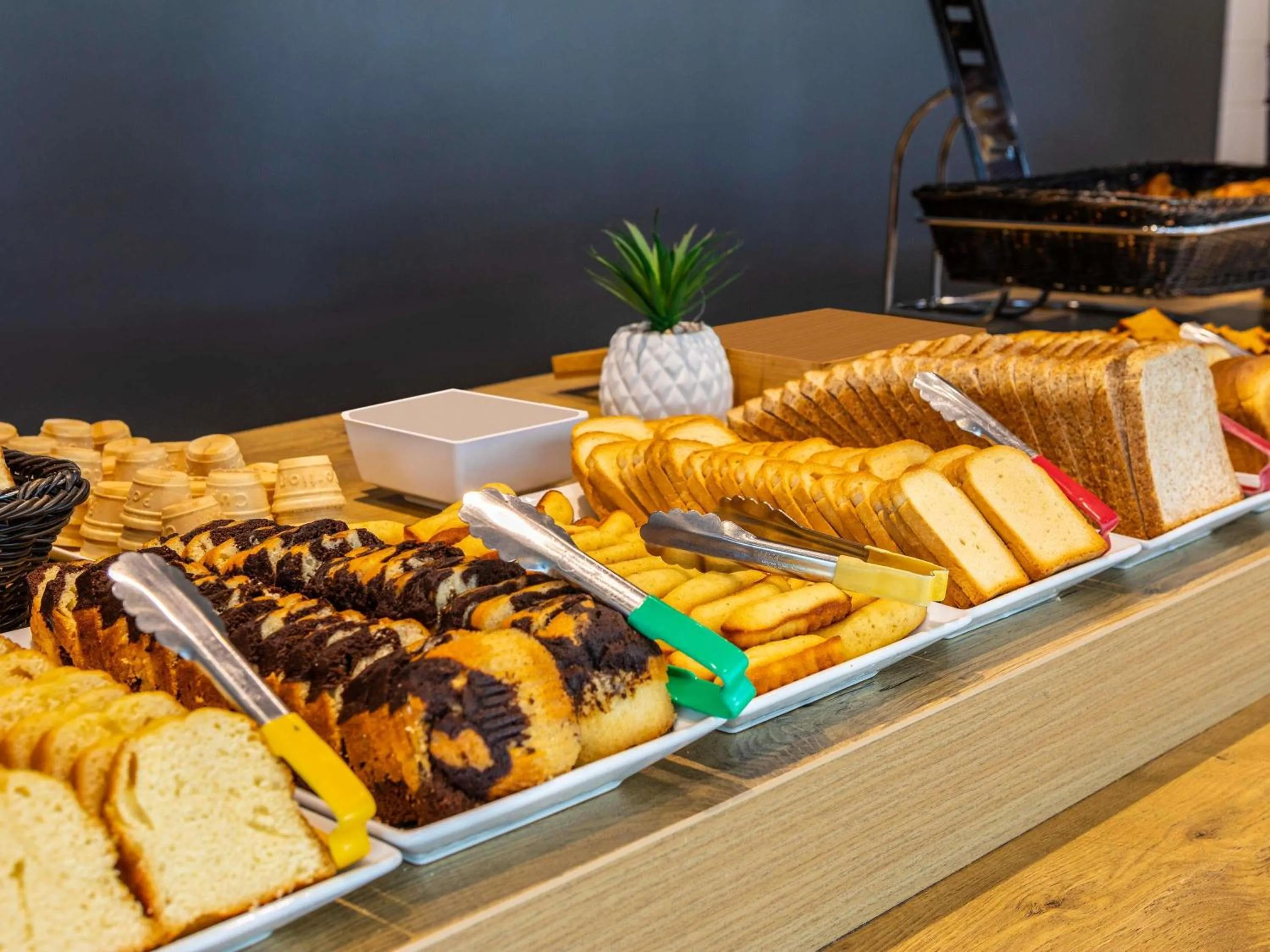 Breakfast in ibis budget Paris Porte de Montreuil