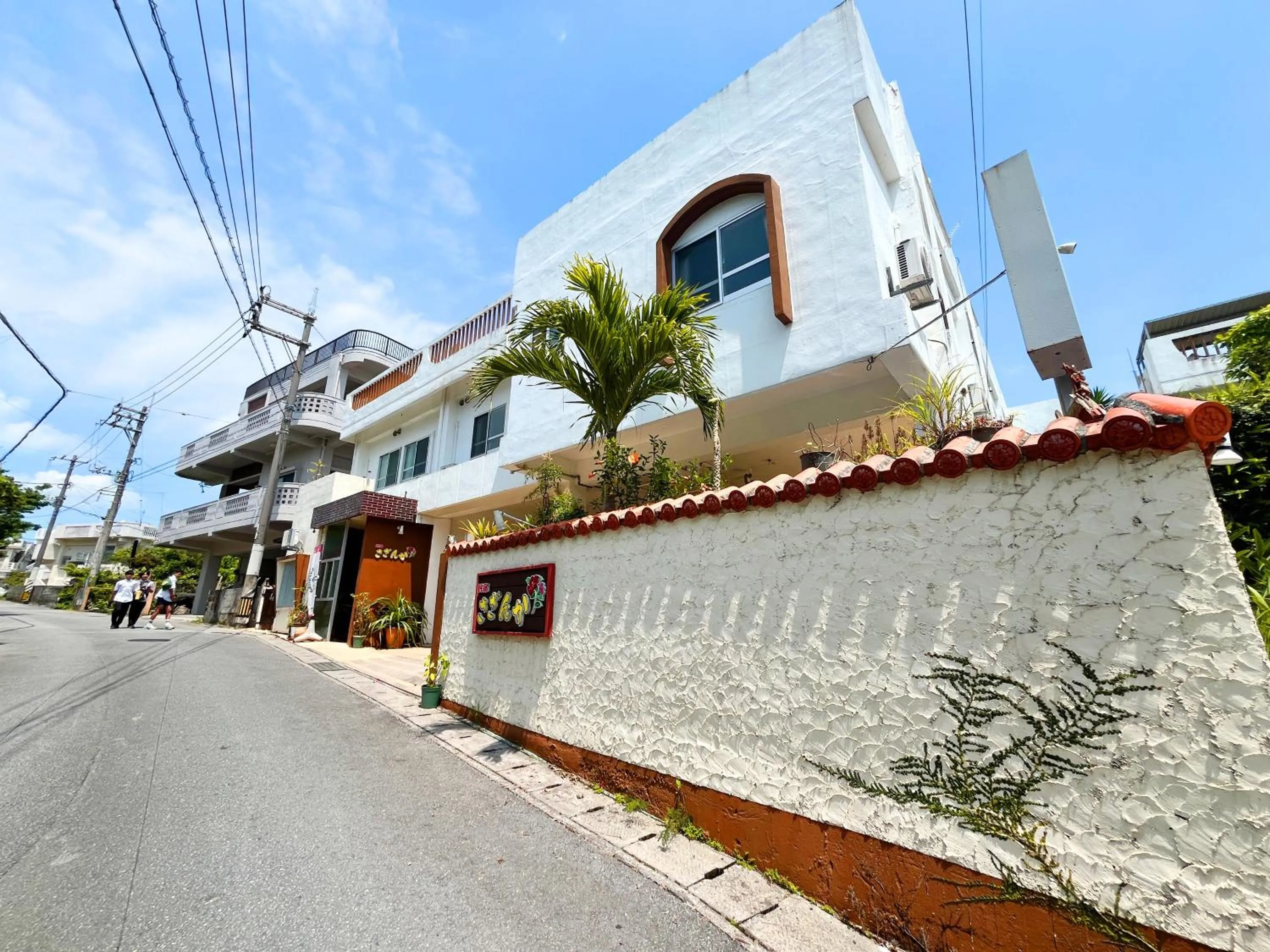 Facade/entrance in 民宿さざんか