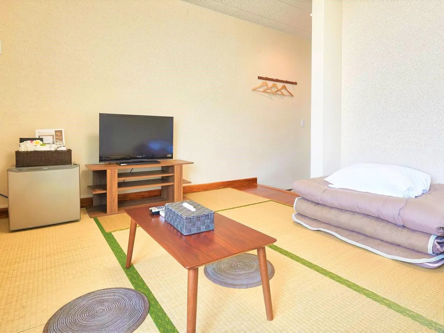 Photo of the whole room, Bed in 民宿さざんか
