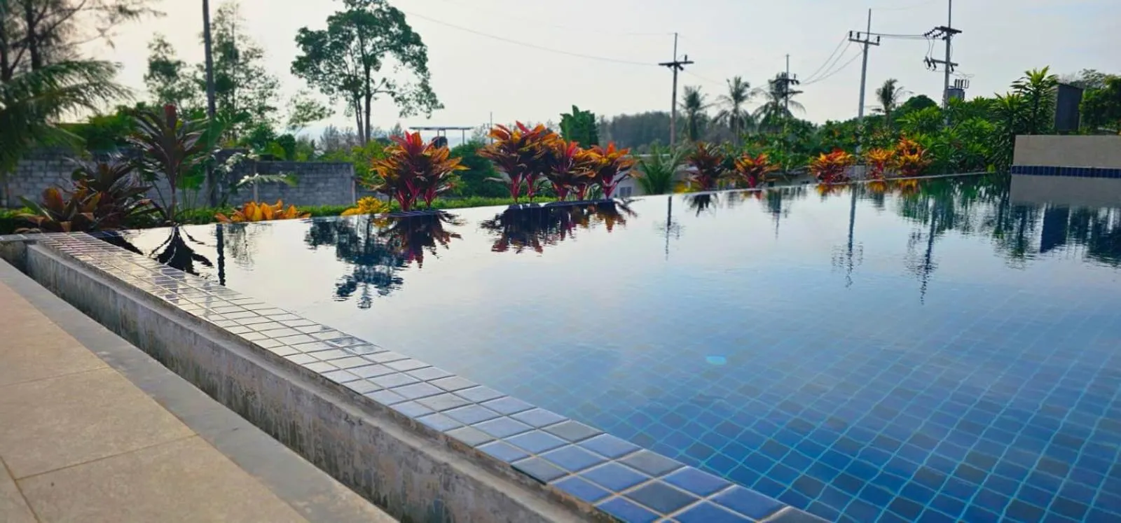 Swimming pool in Aranya Resort Koh Lanta