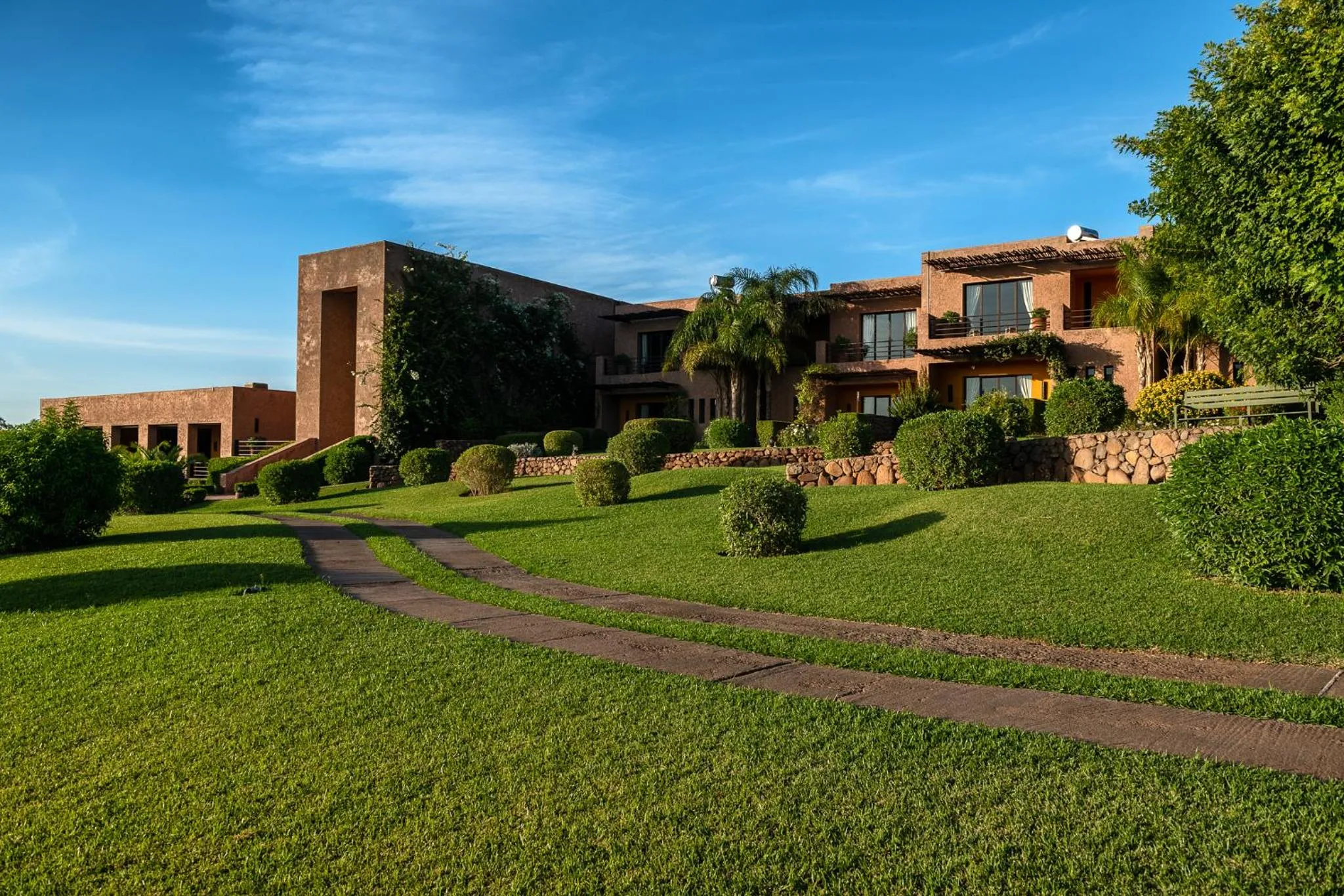 Property building in Le Palais Paysan