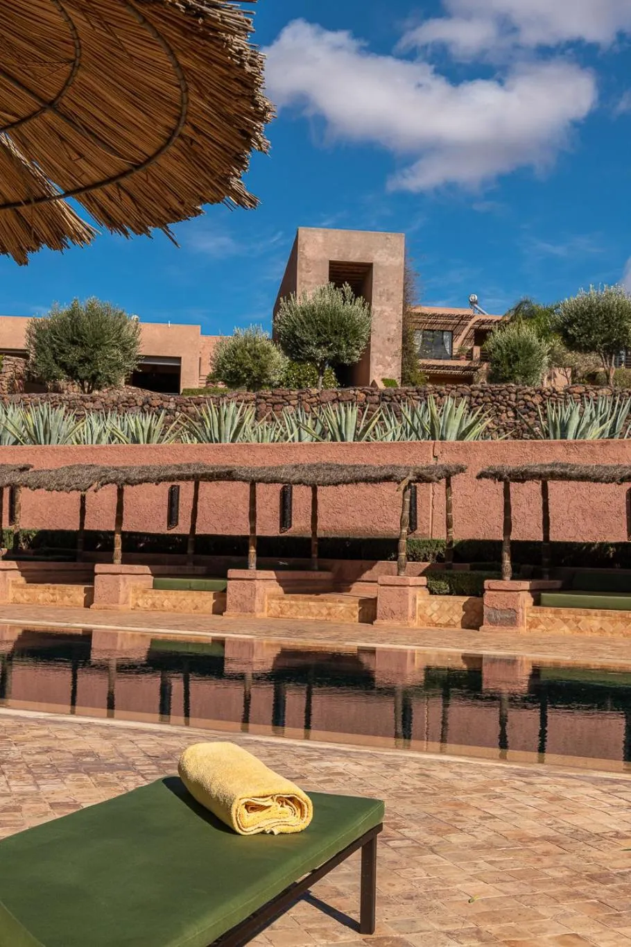 Day in Le Palais Paysan