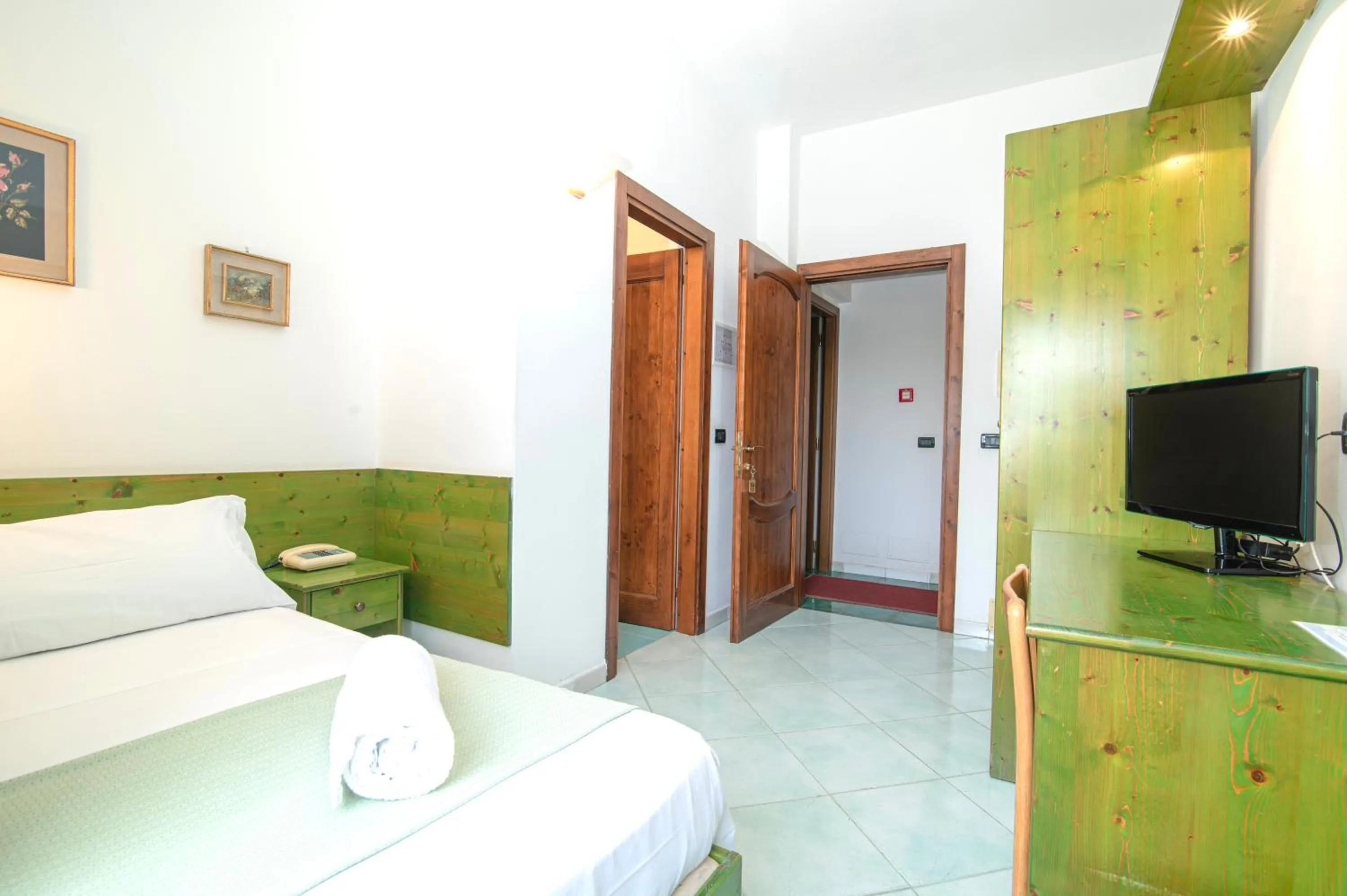 Bedroom, Bed in Hotel Pineta