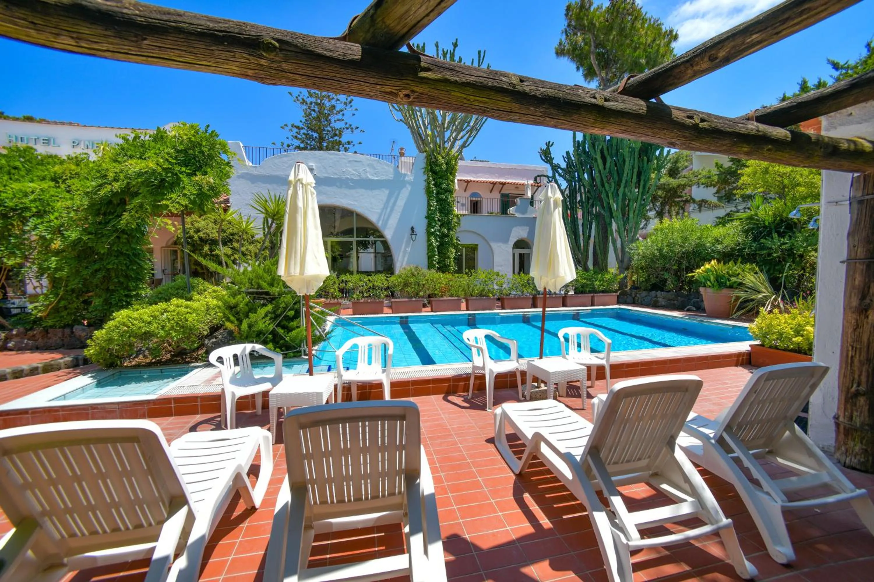 Hot Tub in Hotel Pineta