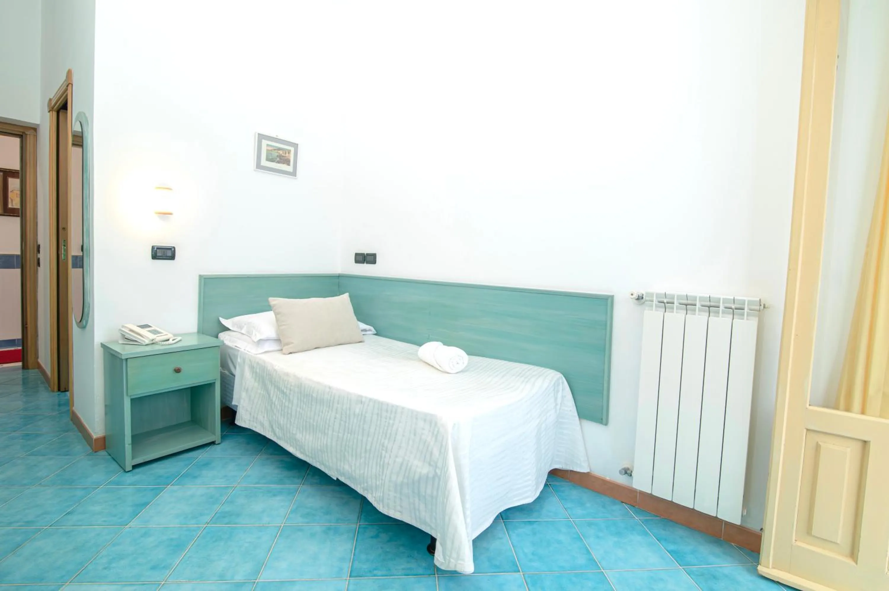 Bedroom, Bed in Hotel Pineta