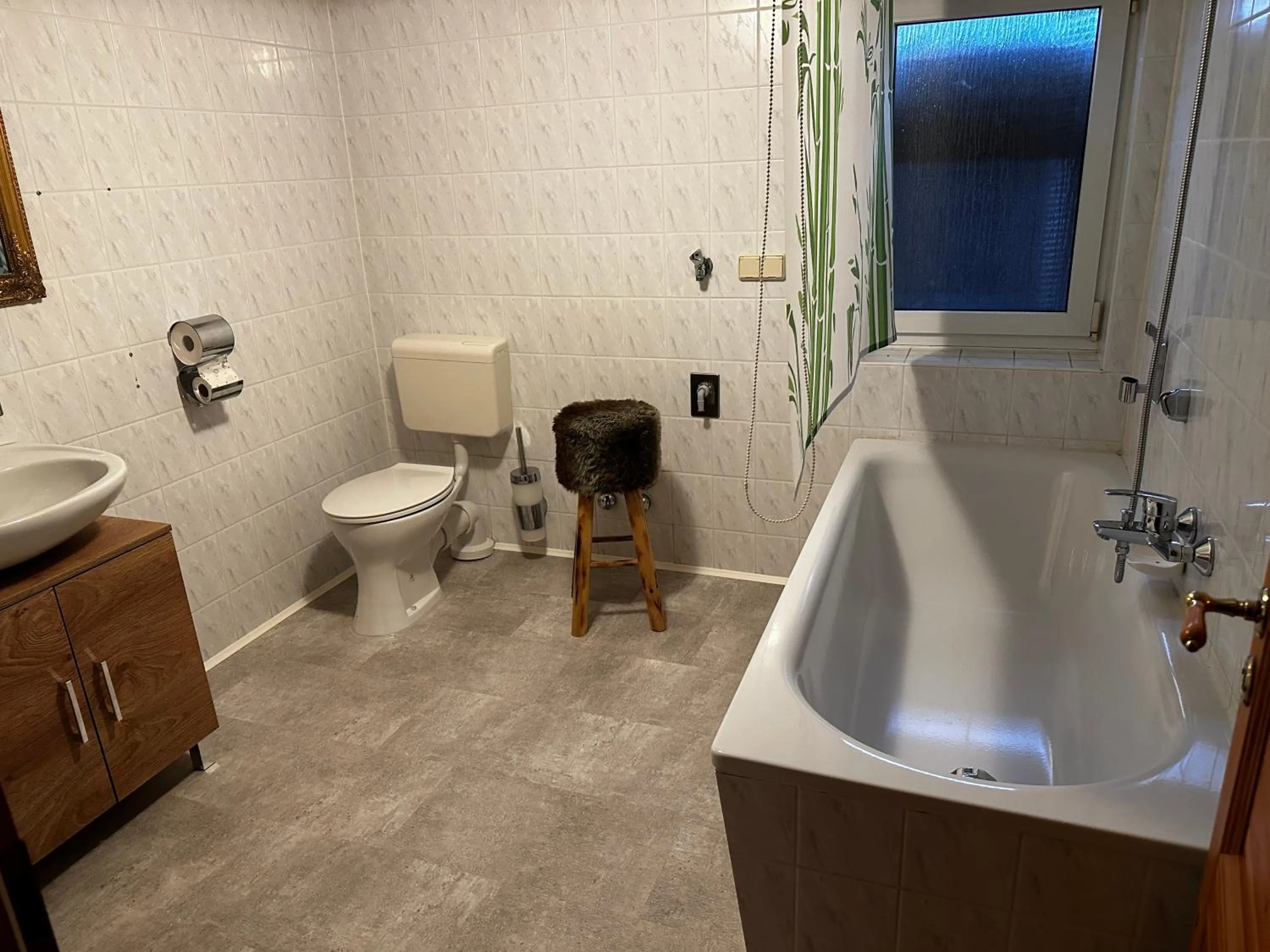 Bathroom in Pension Zum Fäßchen