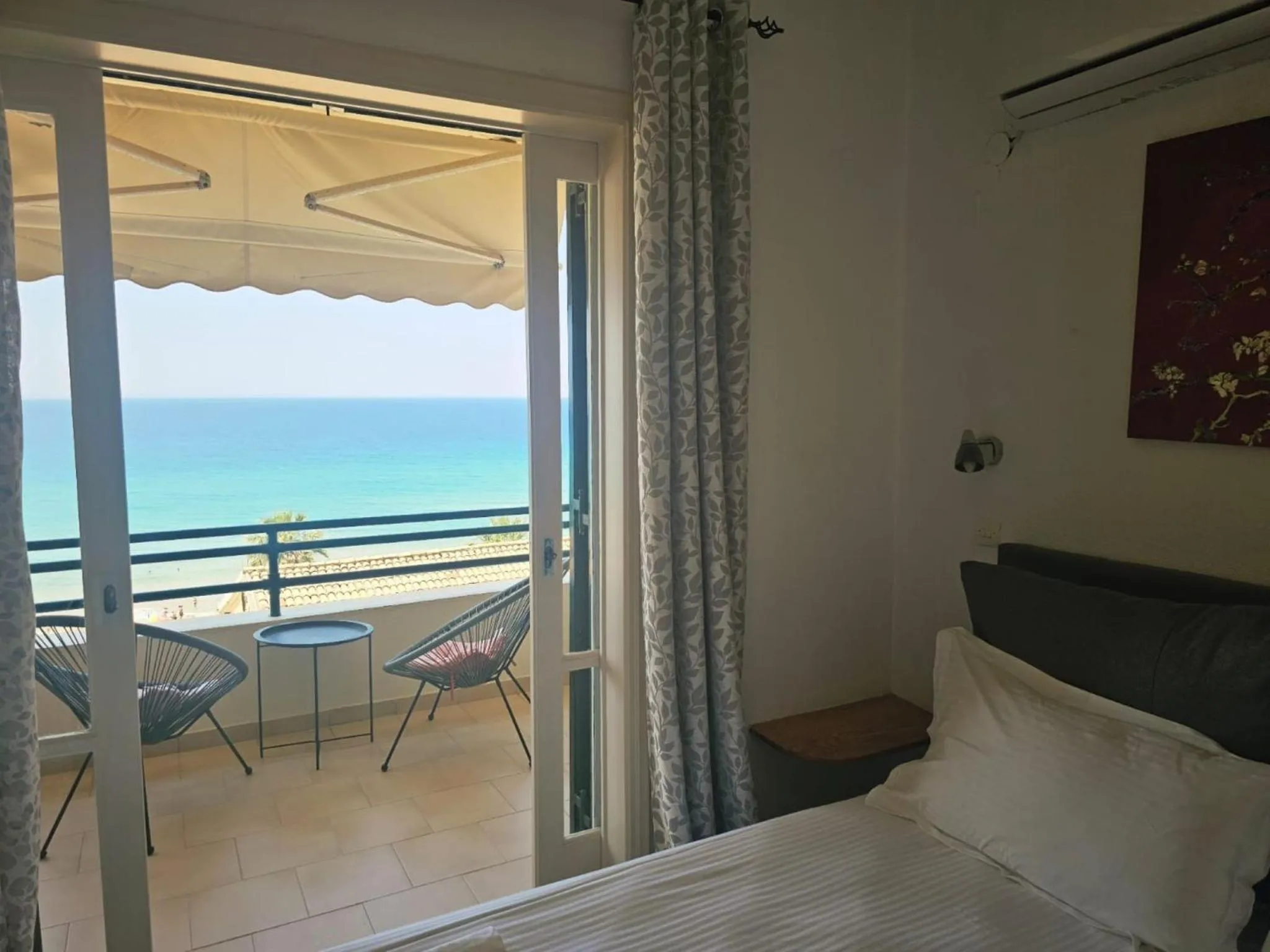 Balcony/Terrace, Bed in Glyfada Apartment 91