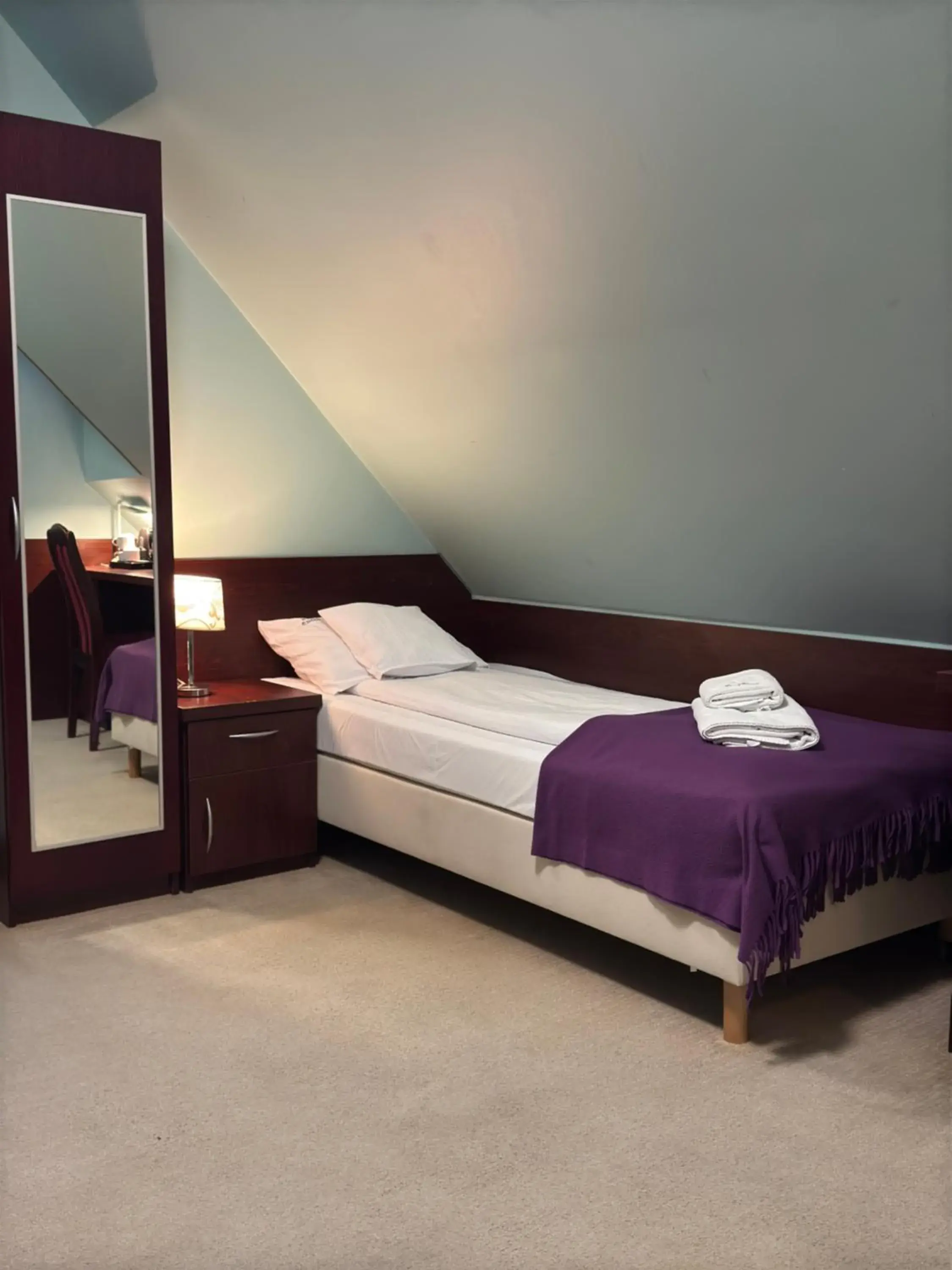 Triple Room with Private Bathroom in EdMar Triple Room with Private Bathroom in EdMar