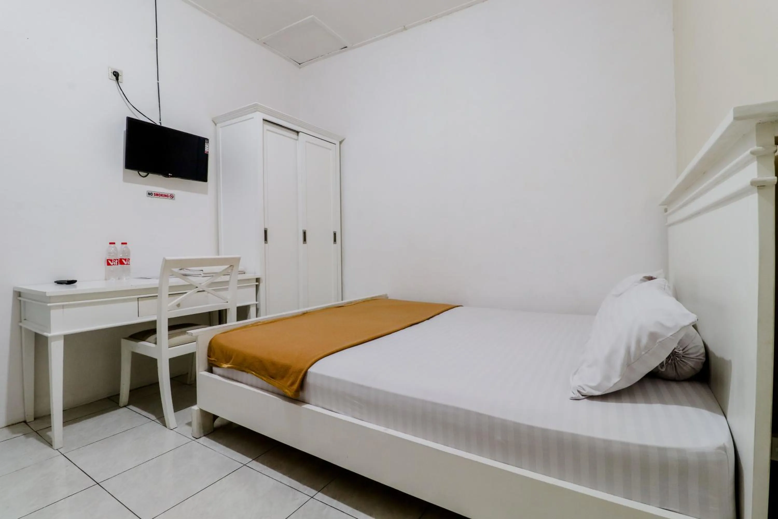 Bedroom, Bed in Ratu Guesthouse