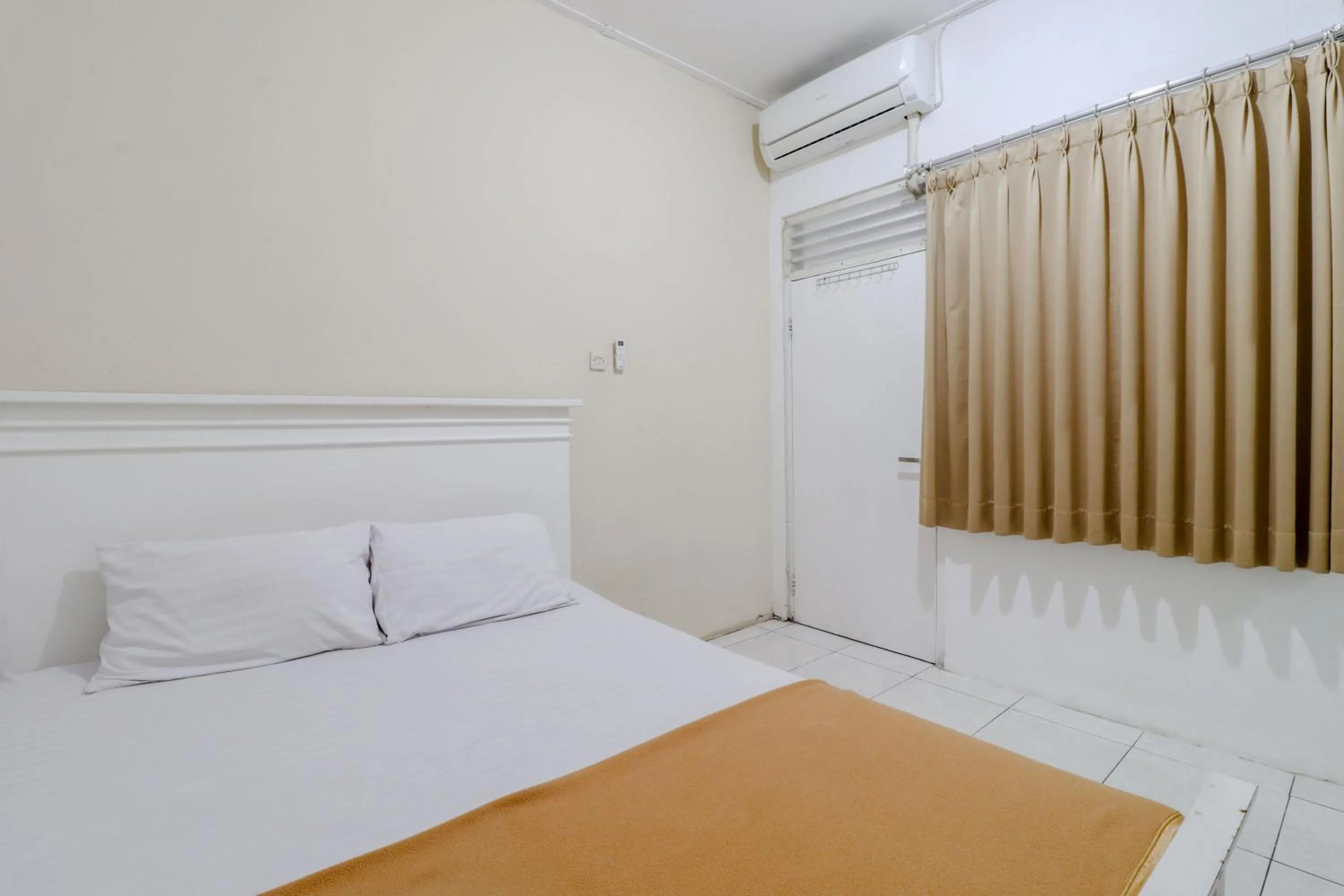 Bedroom, Bed in Ratu Guesthouse