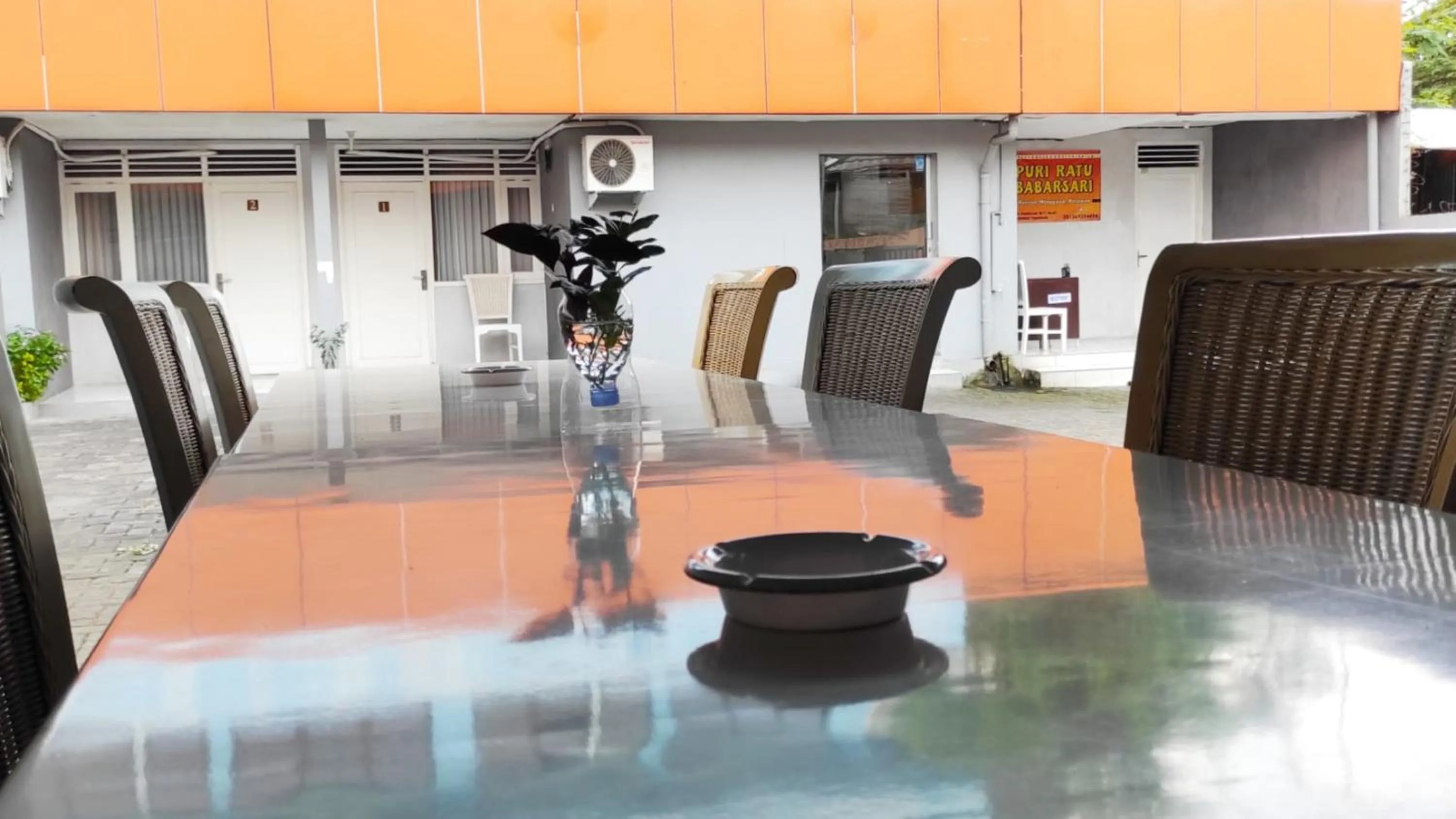 Property building in Ratu Guesthouse