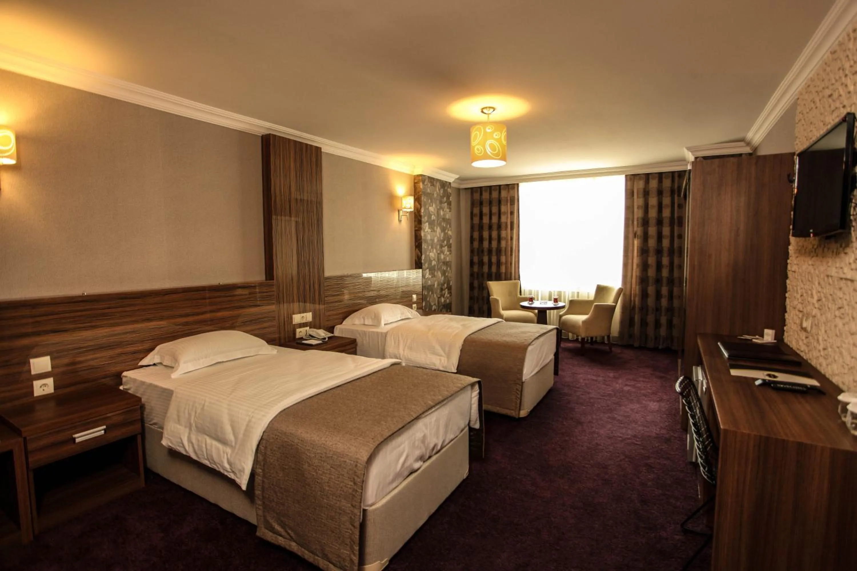 Photo of the whole room, Bed in Grand Akçalı Otel