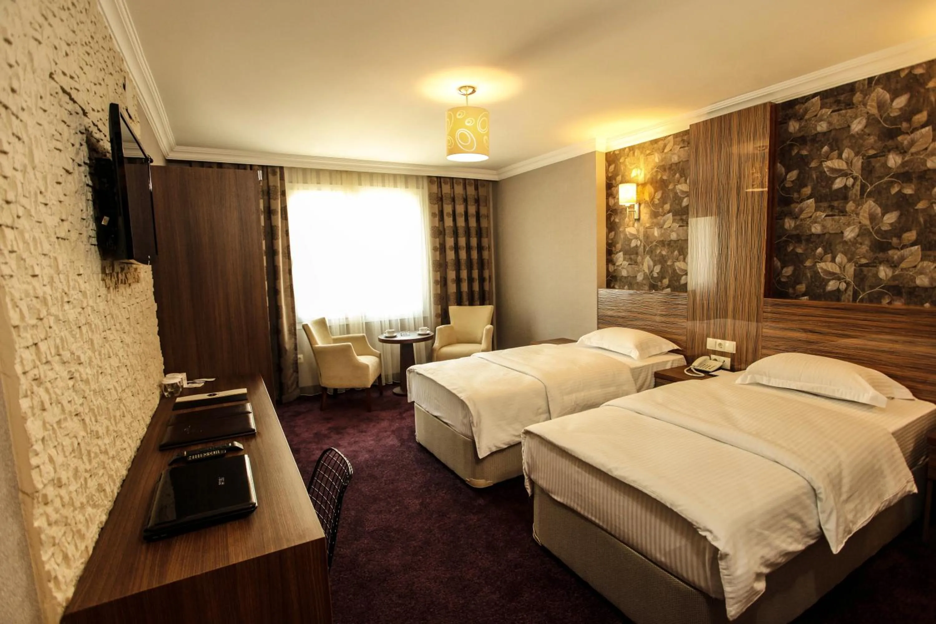 Photo of the whole room, Bed in Grand Akçalı Otel
