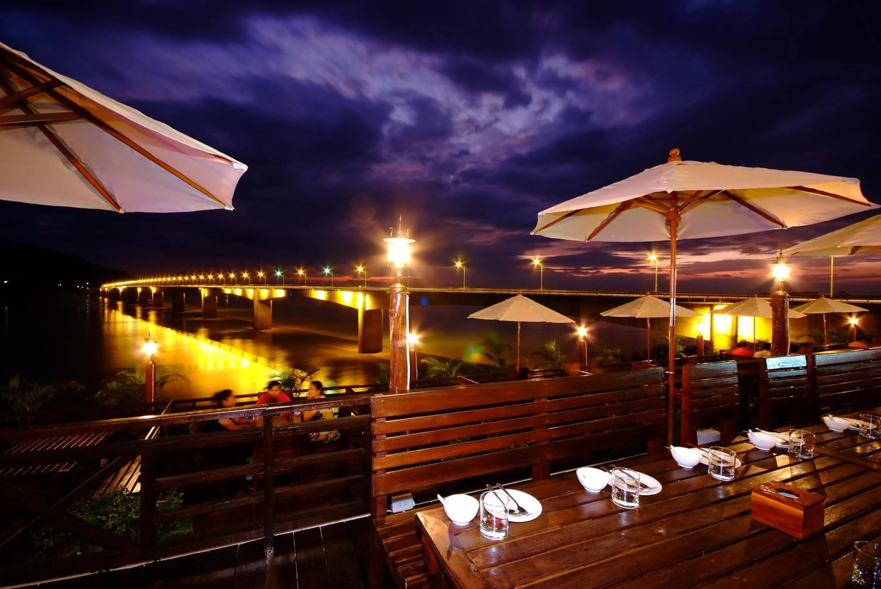 Restaurant/places to eat in Champasak Grand Hotel