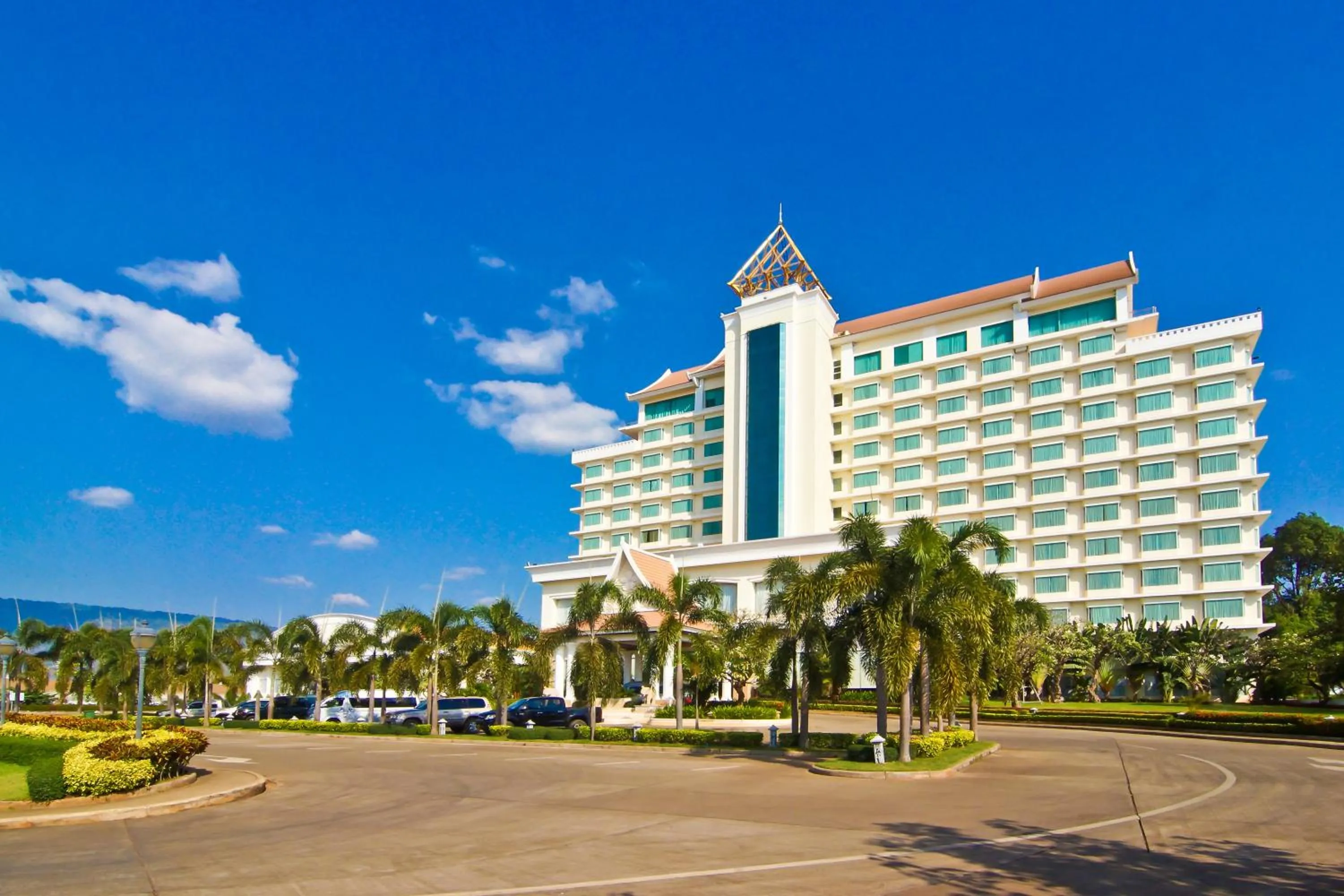 Facade/entrance in Champasak Grand Hotel