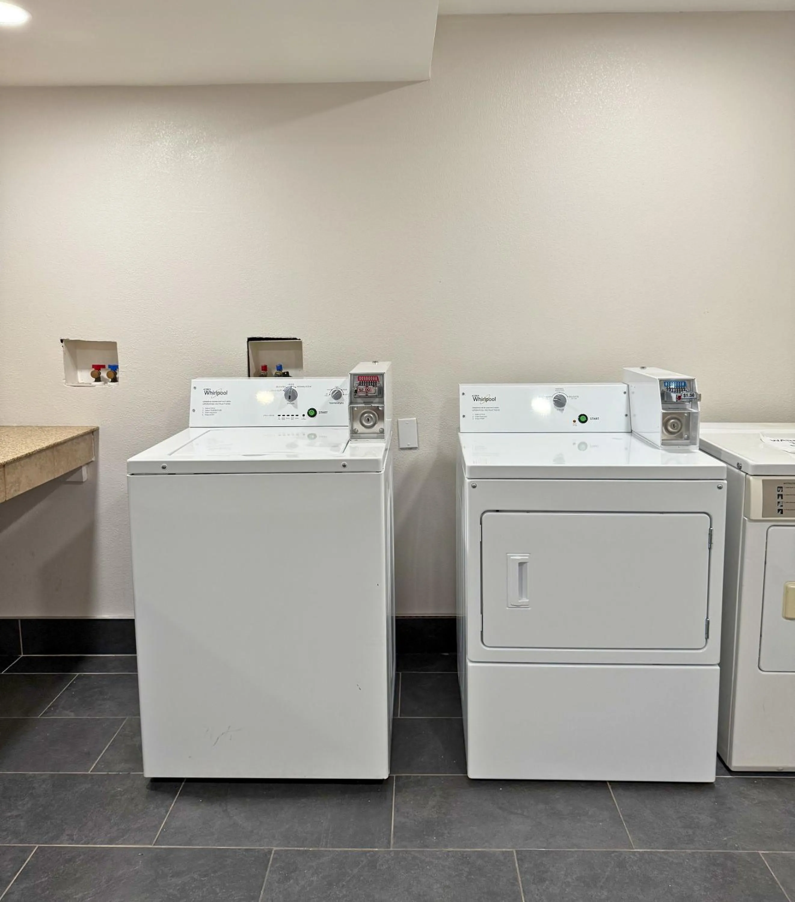 laundry in Comfort Inn Falls Church - Tysons Corner