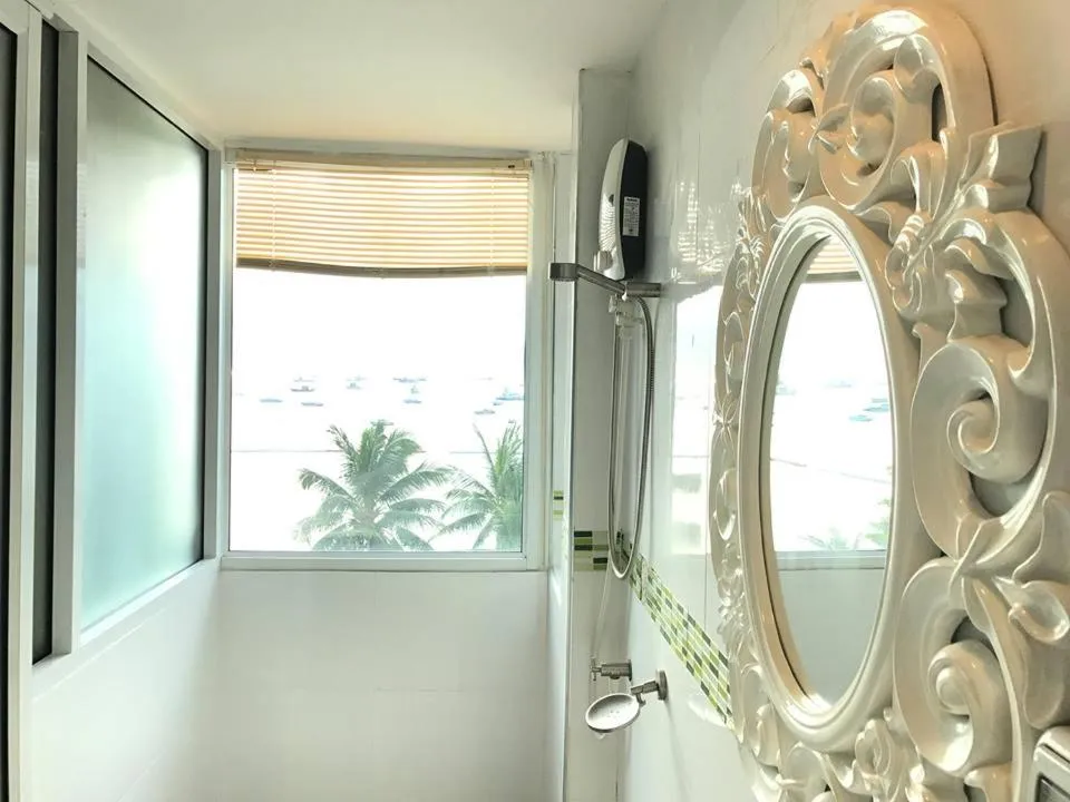 Bathroom in Star Residency Hotel