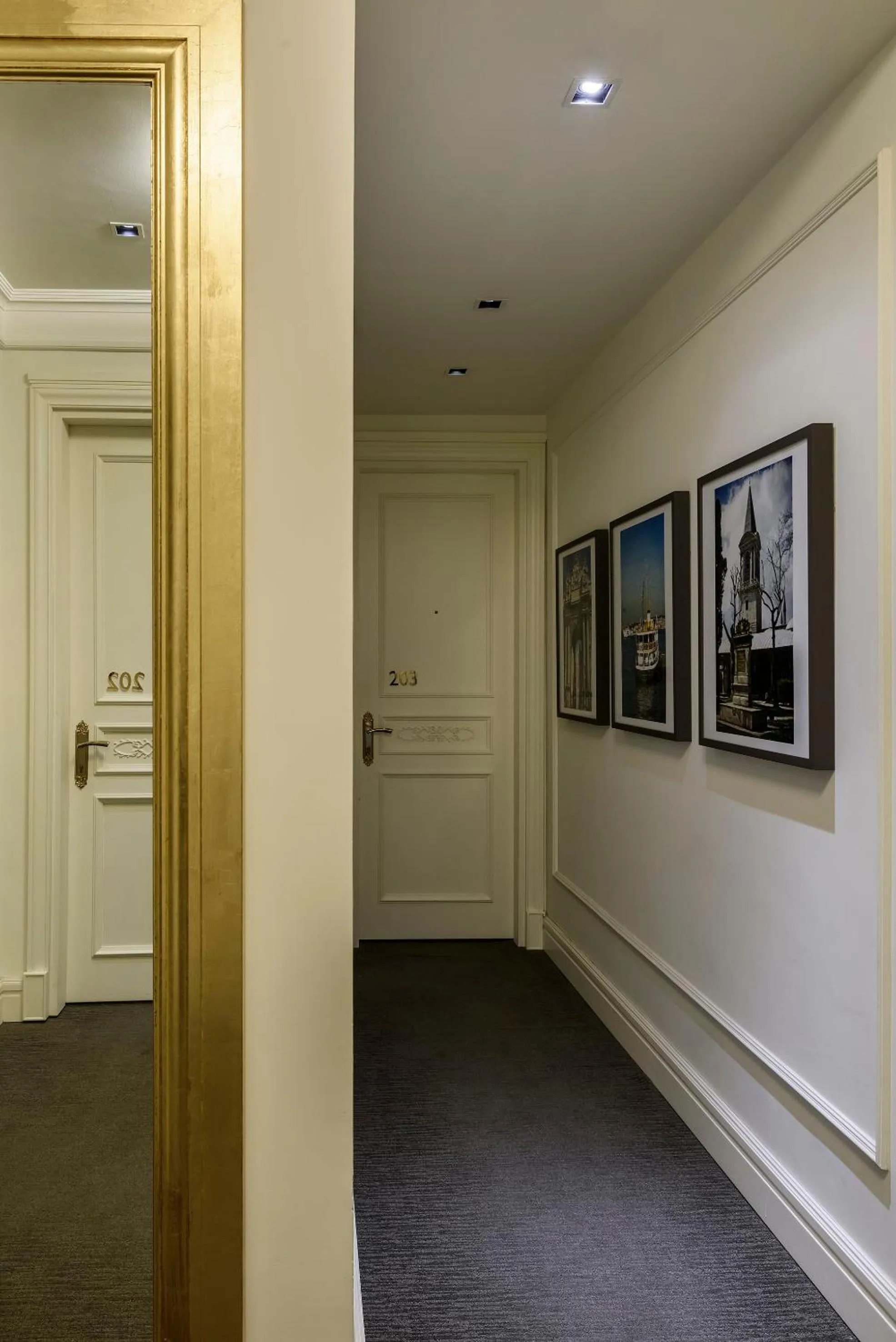 Decorative detail in Stay Lab Taksim 15 Suites