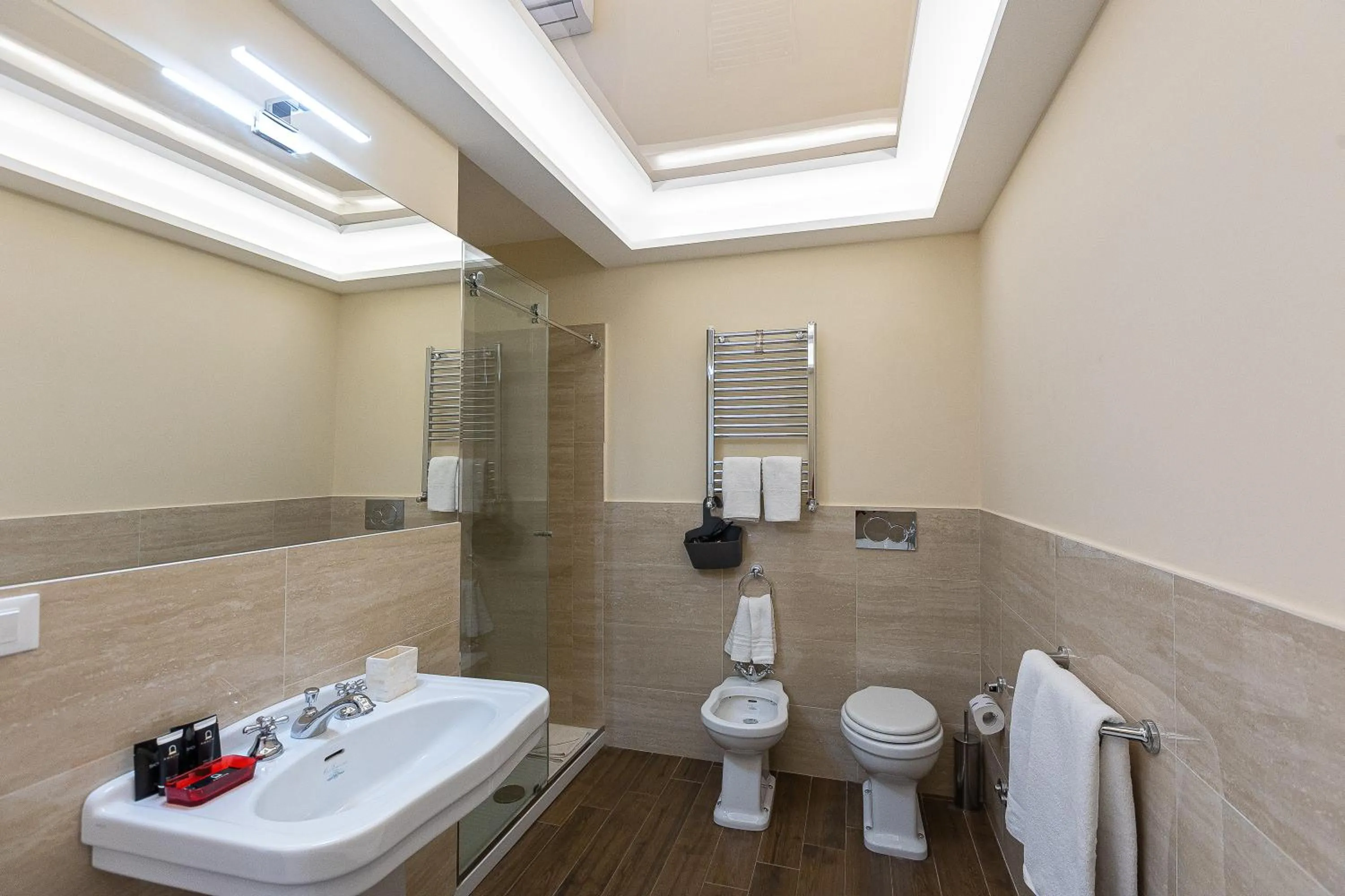 Shower in SPA Apartment Via Barberini