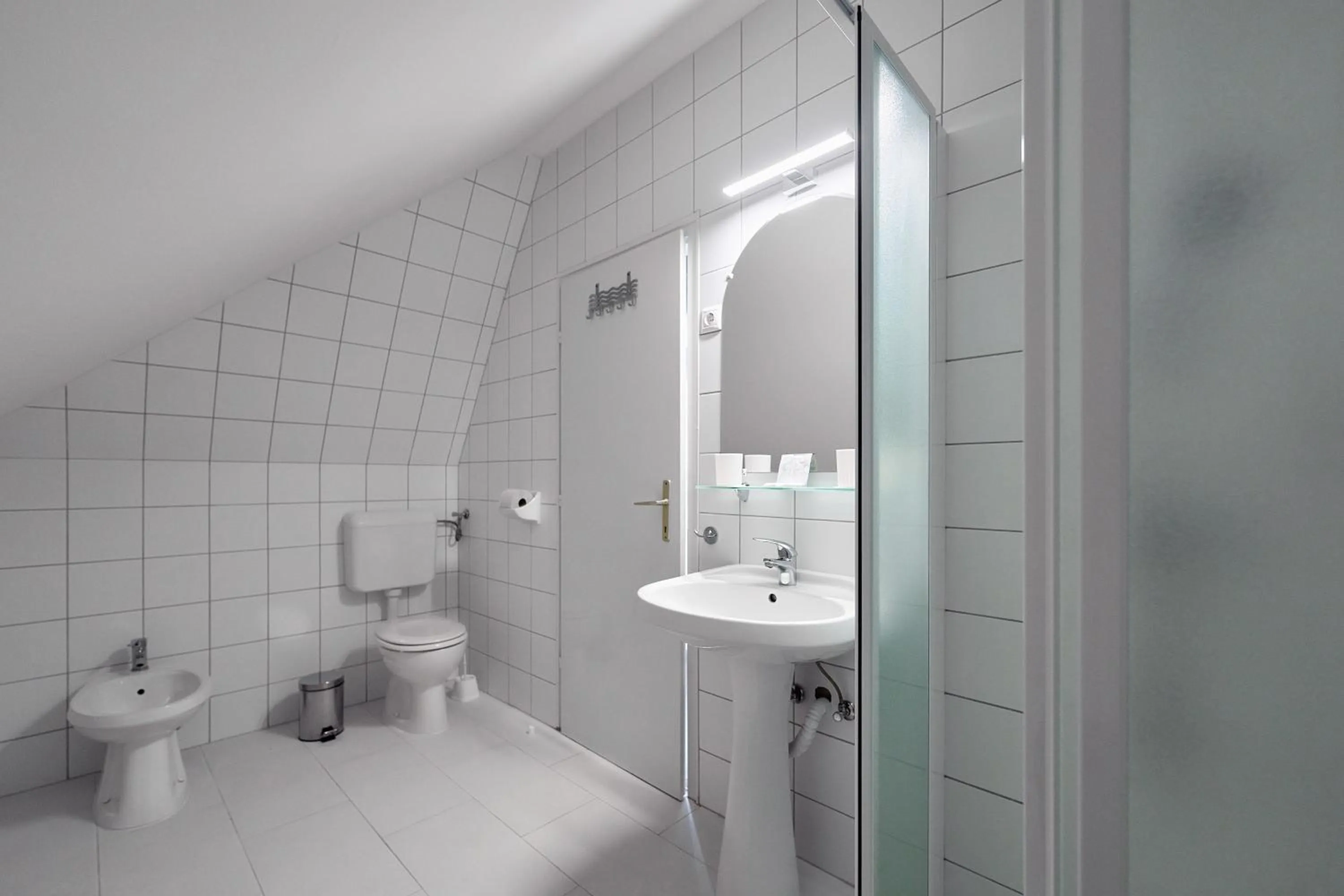 Toilet in Tokajer Wellness Panzió