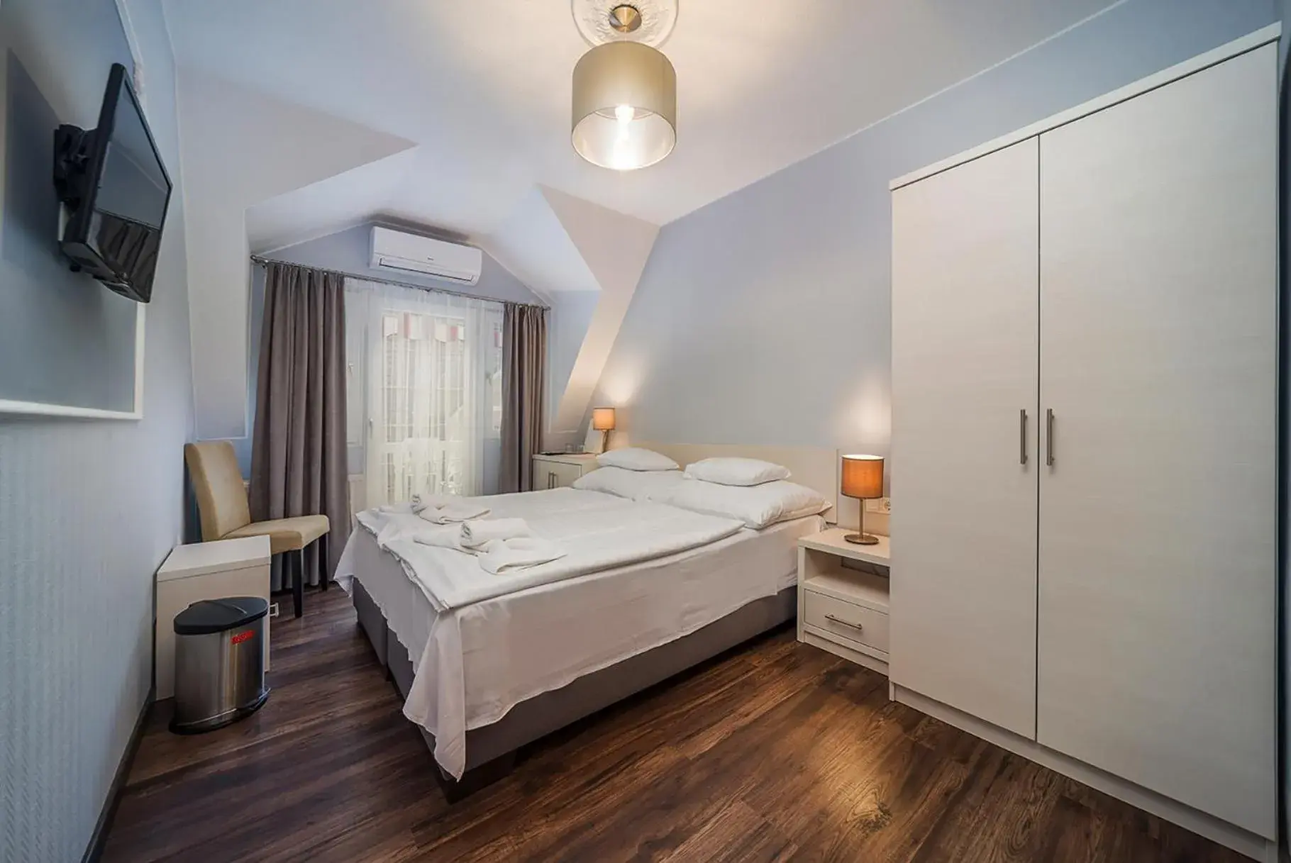 Double Room with Balcony in Tokajer Wellness Panzió Double Room with Balcony in Tokajer Wellness Panzió