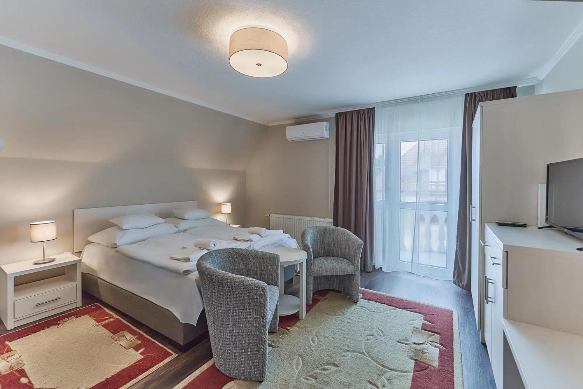 Bed in Tokajer Wellness Panzió