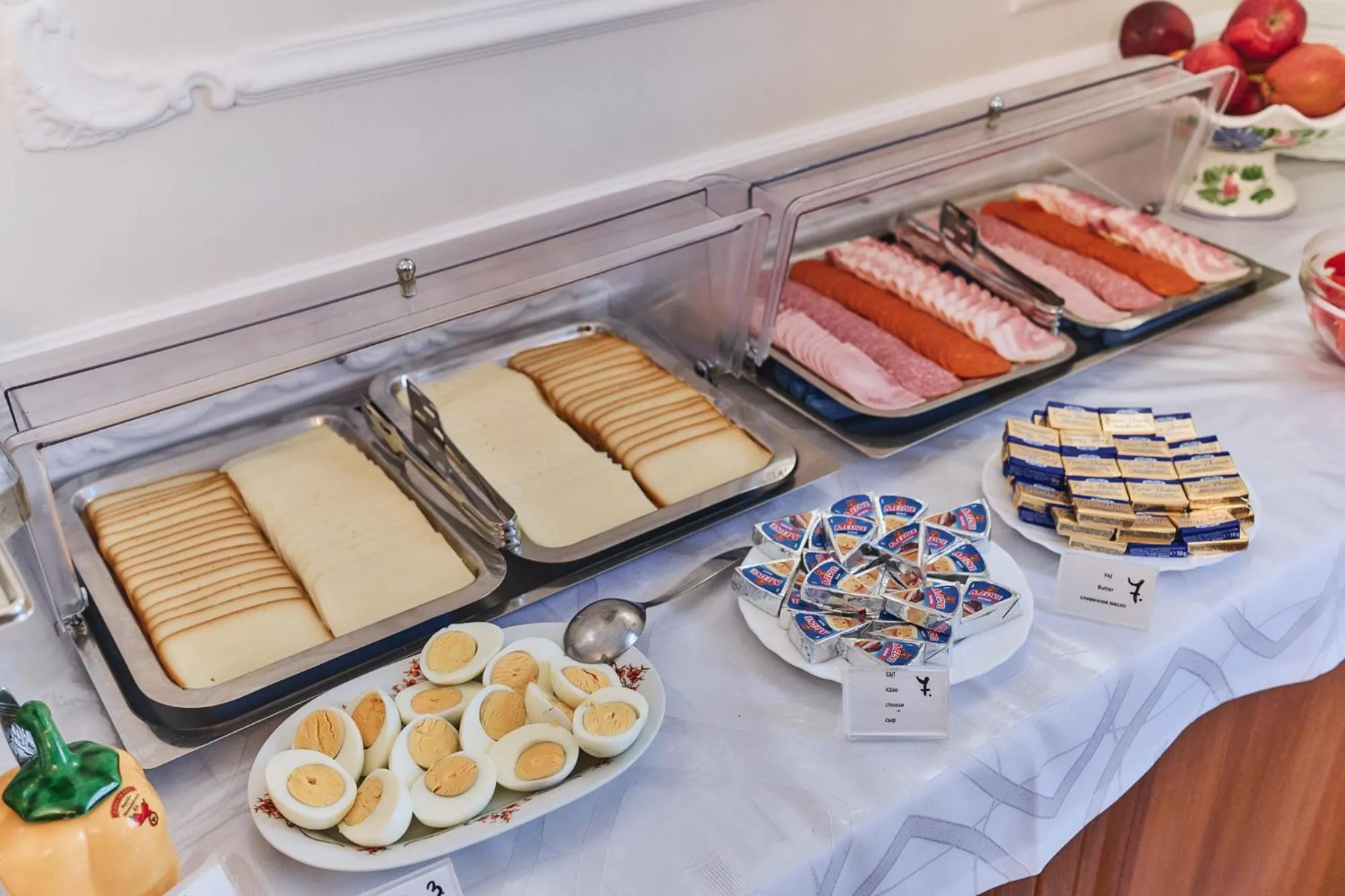 Buffet breakfast in Tokajer Wellness Panzió